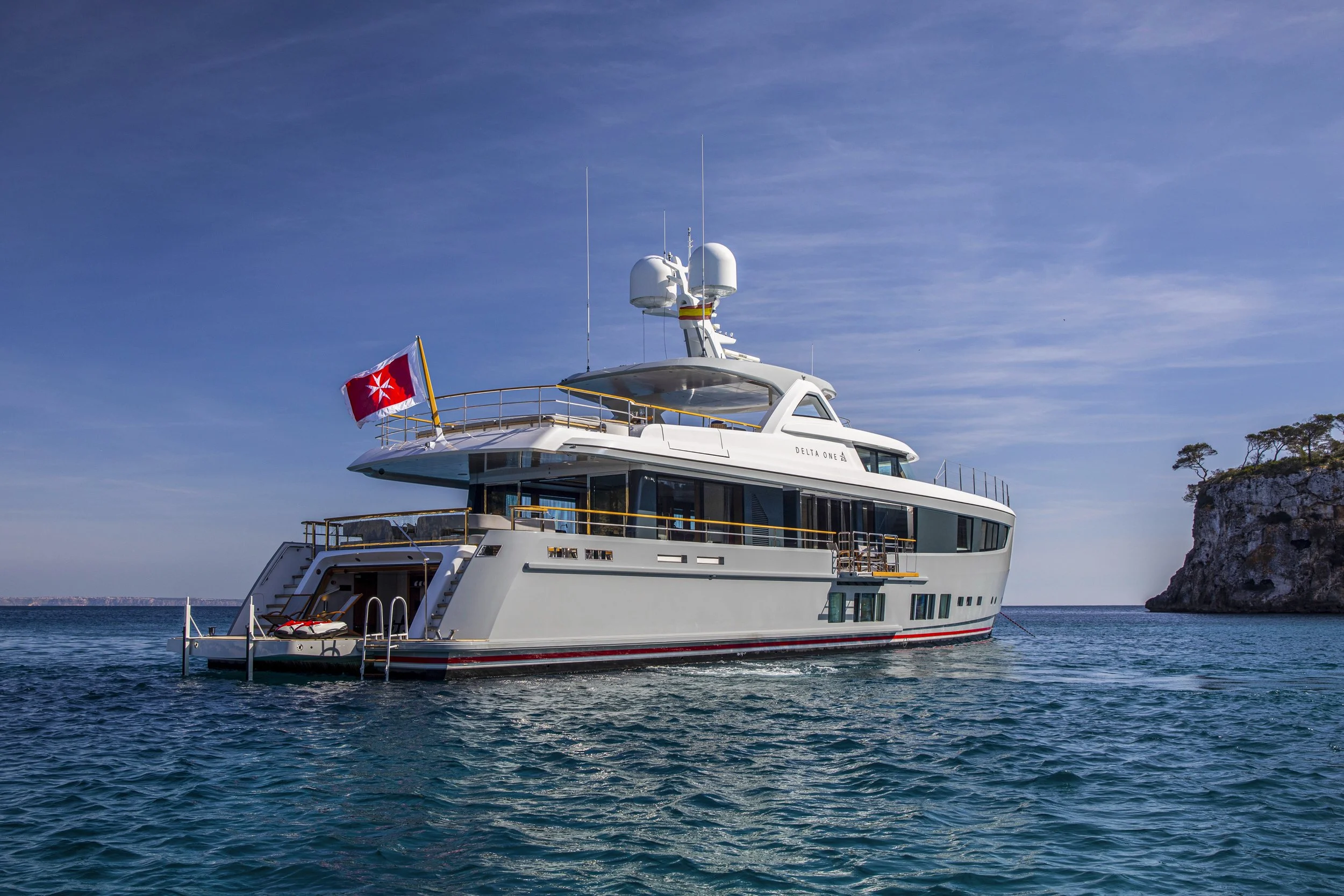 Delta One © YachtShot H088.JPG