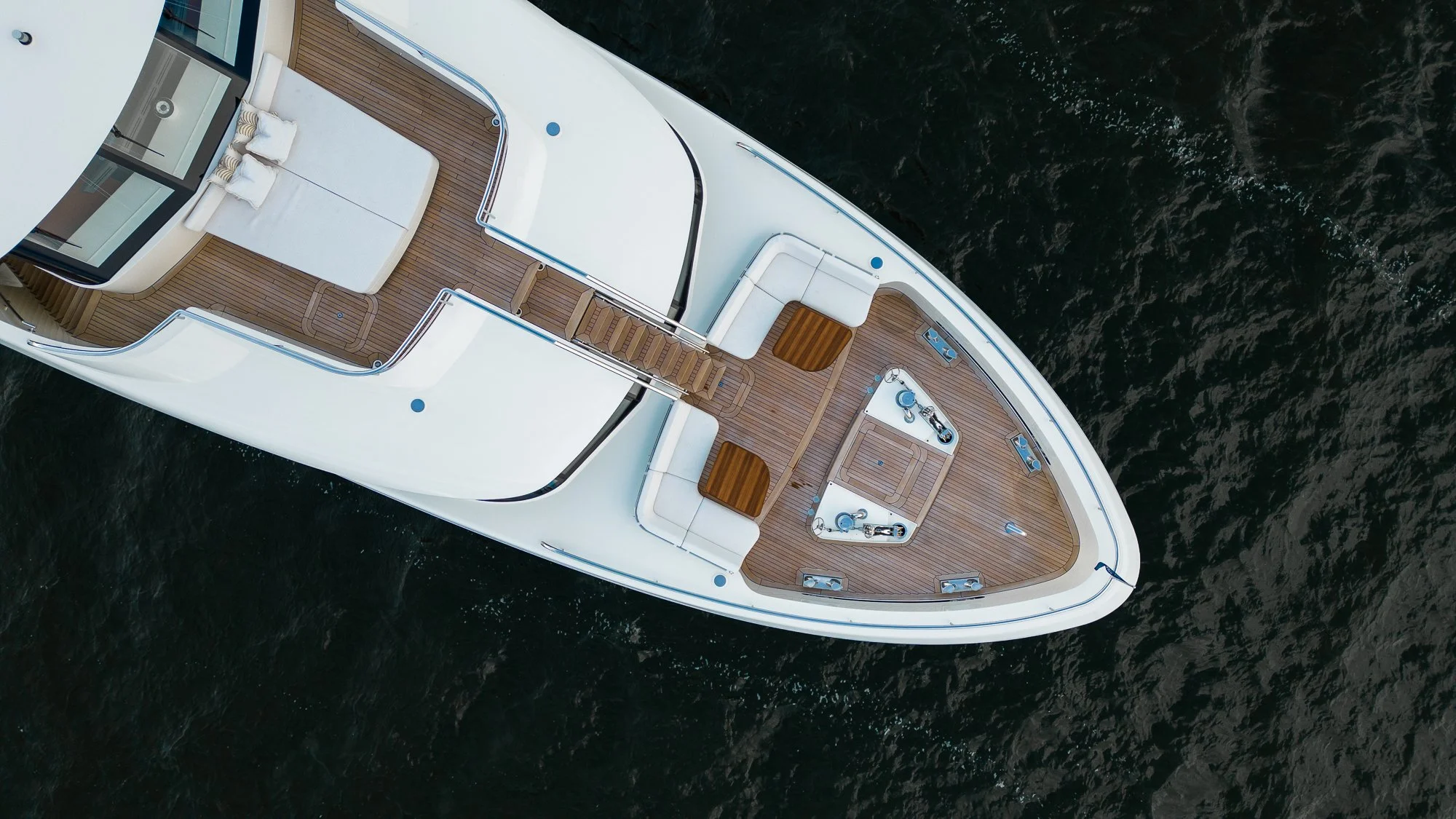 YN202 Moonen 110 Mustique - Exterior overview (2).jpg