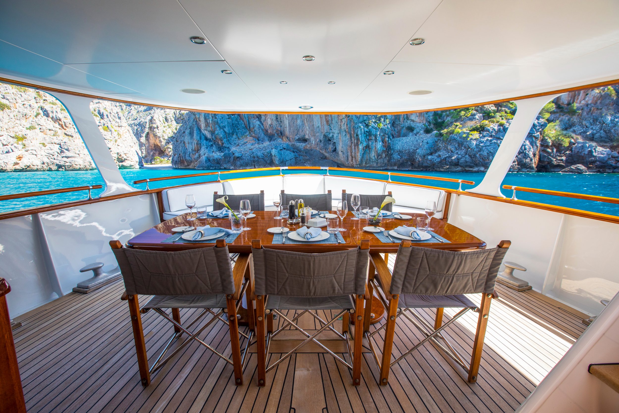 Heavenly Daze © YachtShot H182.JPG