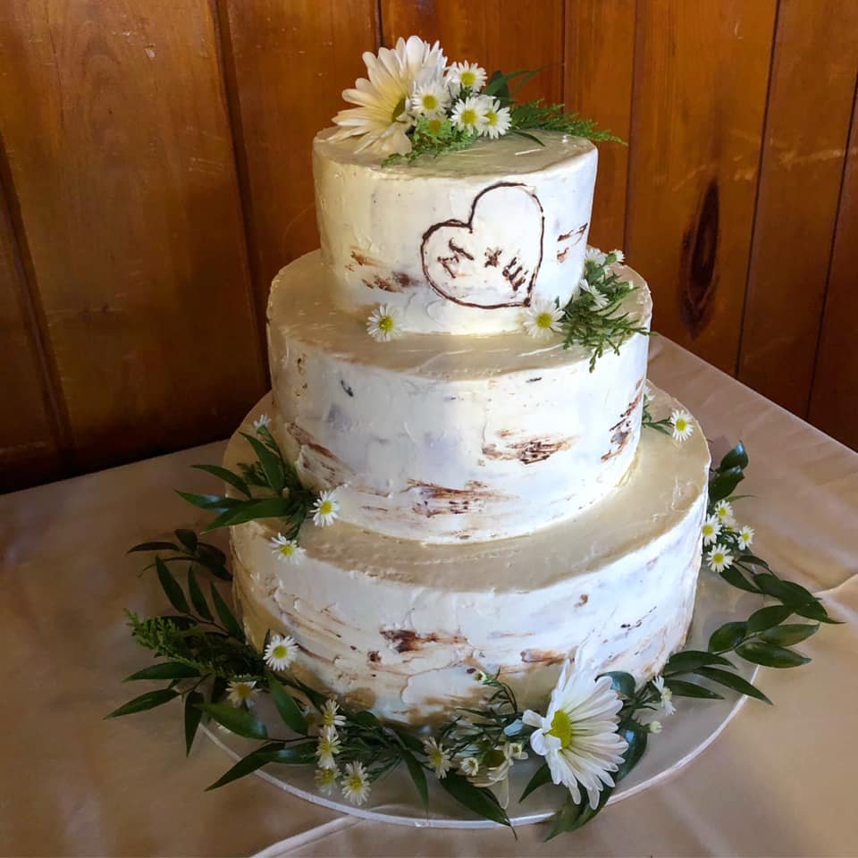Eat-cafe-bakery-Gore Mountain-Schroon-Lake-North-Creek-Cafe-Sarah-wedding-cake.jpeg