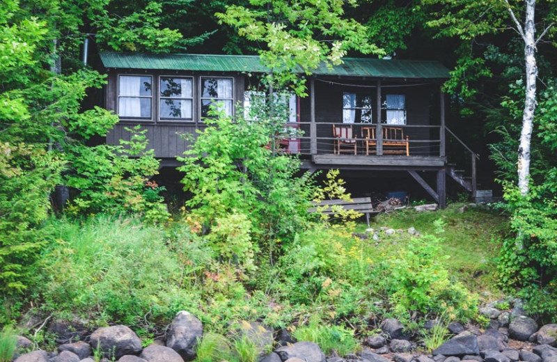 stay-cabins-central-adirondacks-indian-lake-timberlock-cabin3.jpeg