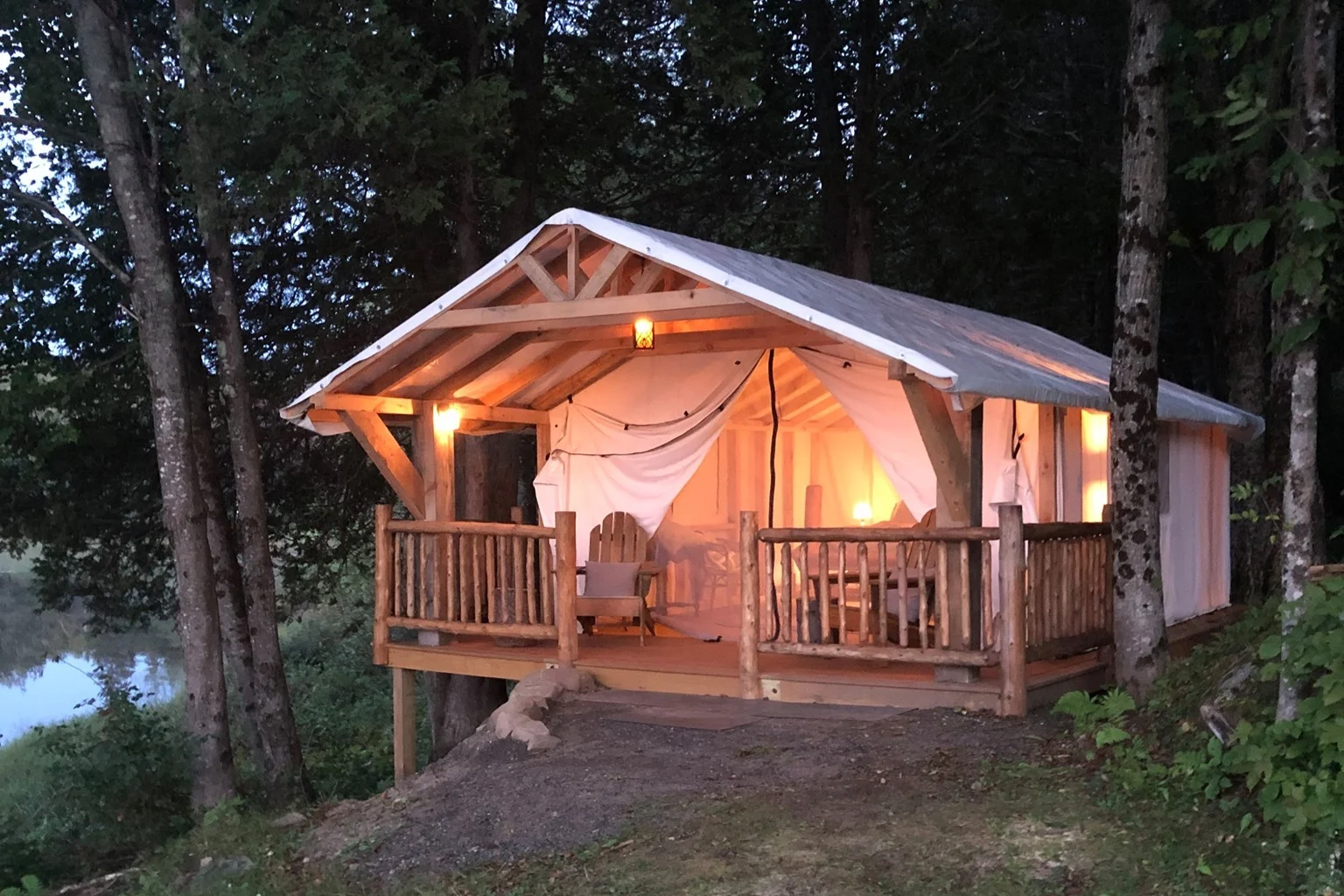 The Best Glamping Experiences in the Adirondacks