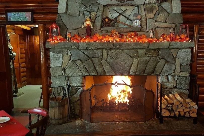 The Caldwell House Restaurant &amp; Martini Bar: A Lake George Classic That Still Gets It Right