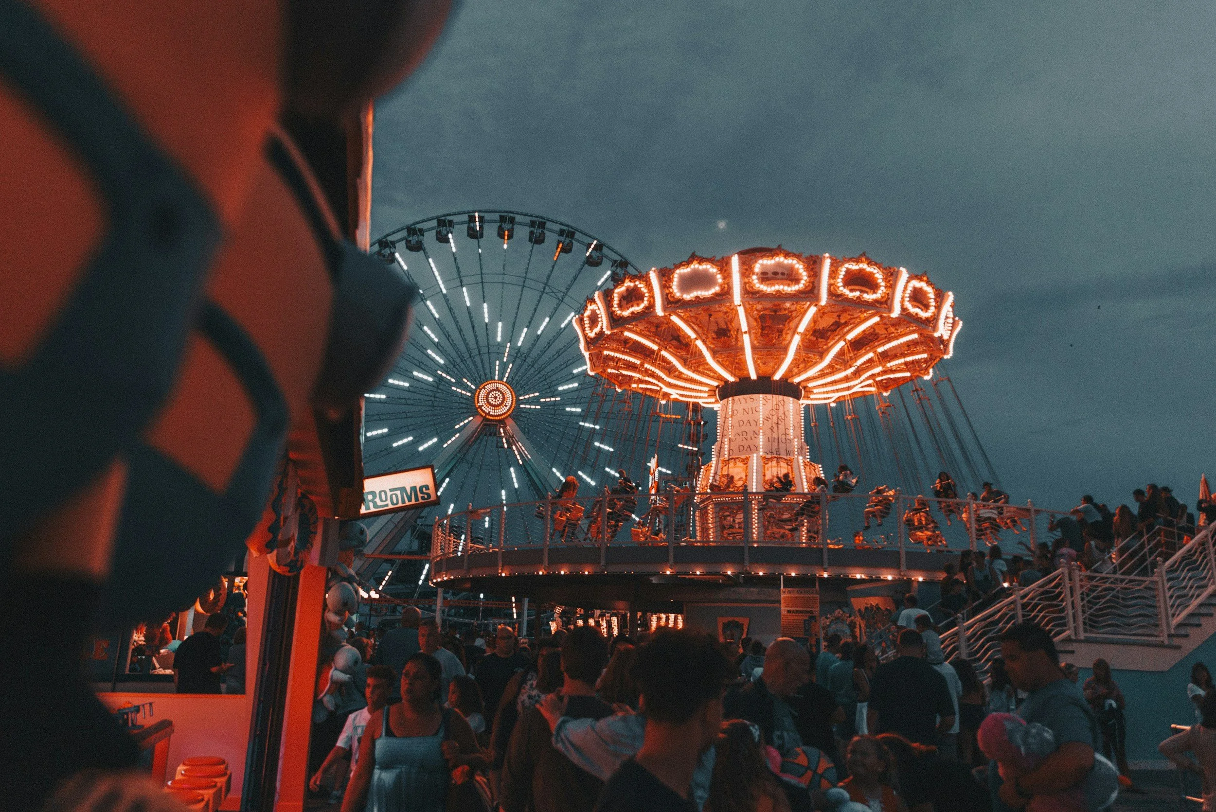 4th of July Carnival rides including a ferris wheel.