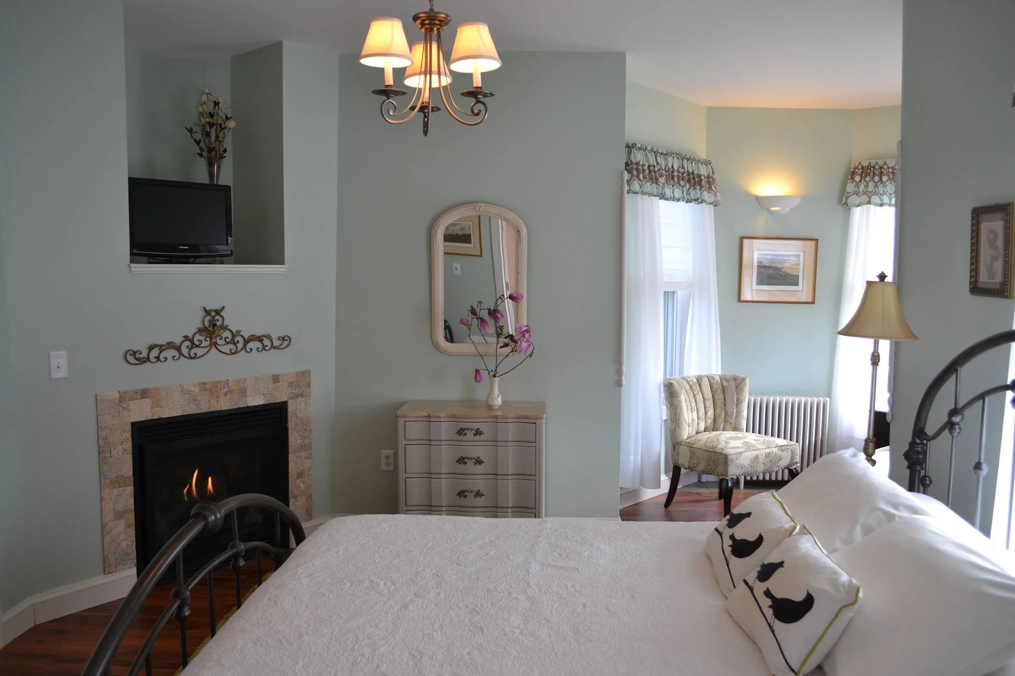 The Bell House Inn is the Kind of Glens Falls Stay Travelers Hope to Find