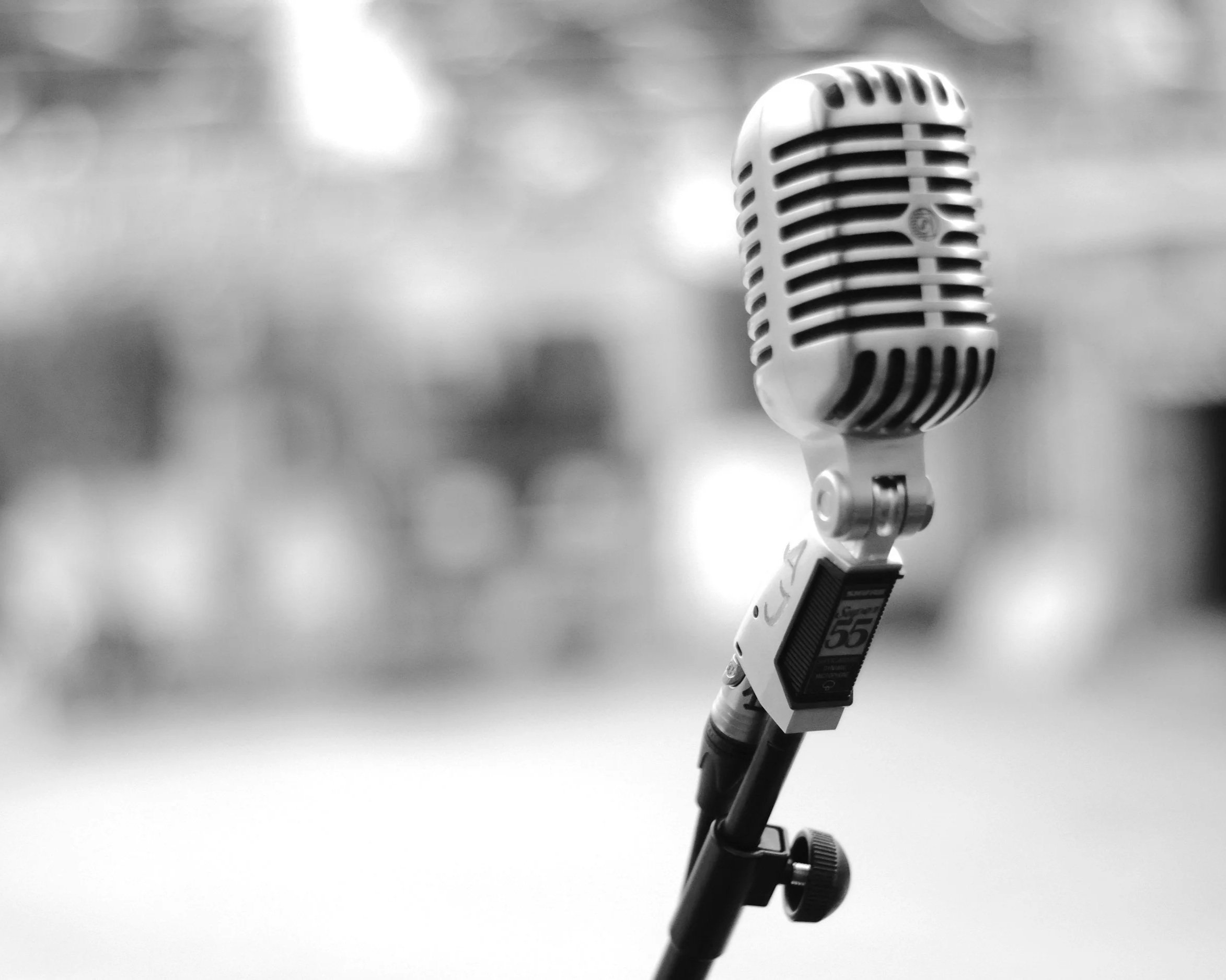 Open mic at a story slam in the Adirondacks.