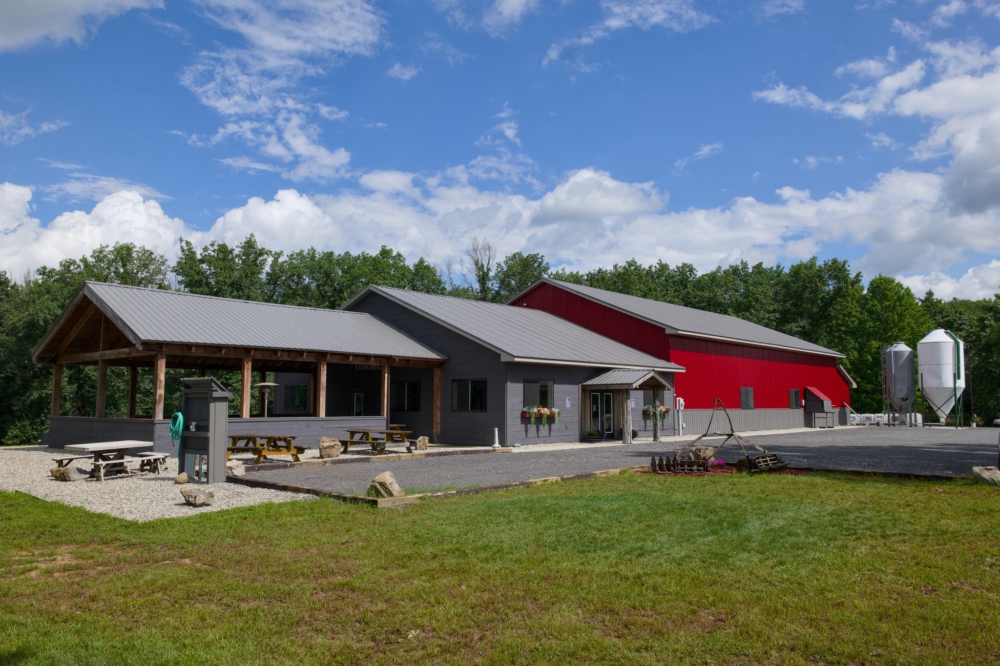 Memorial Day Bash at Springbrook Hollow Farm Distillery (2026) | Lake ...