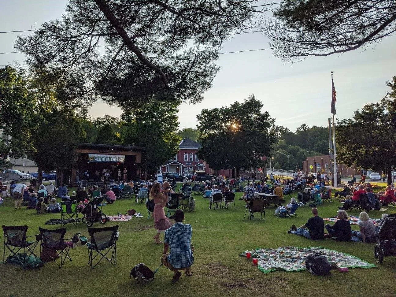 View of Apartments for Rent in Adirondack, NY with Utilities Included