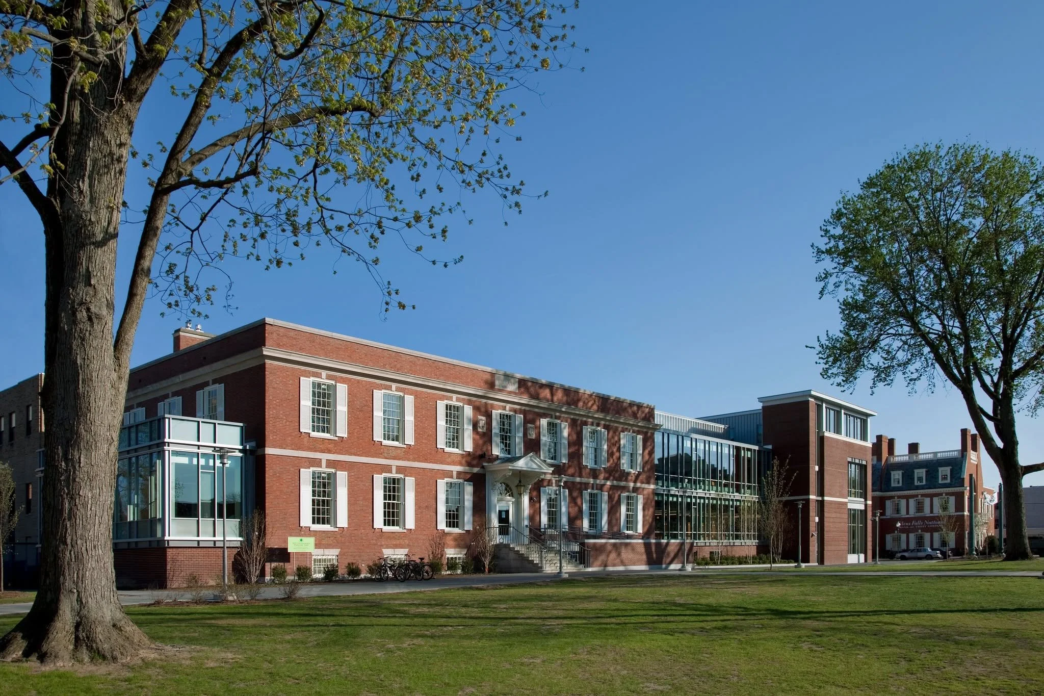Exterior of Glens Falls Crandall Library.