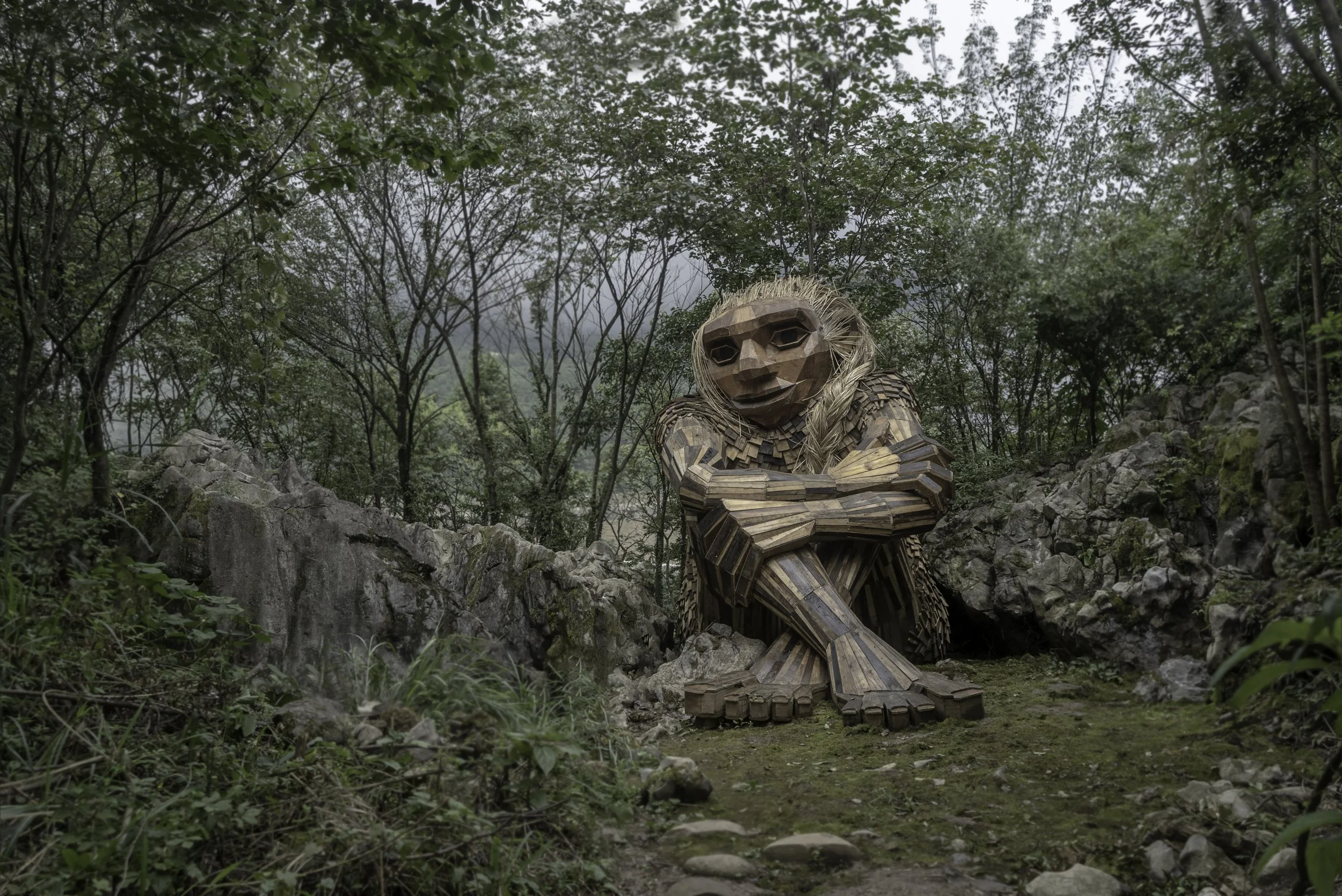 A troll built by recycle artist Thomas Dambo.