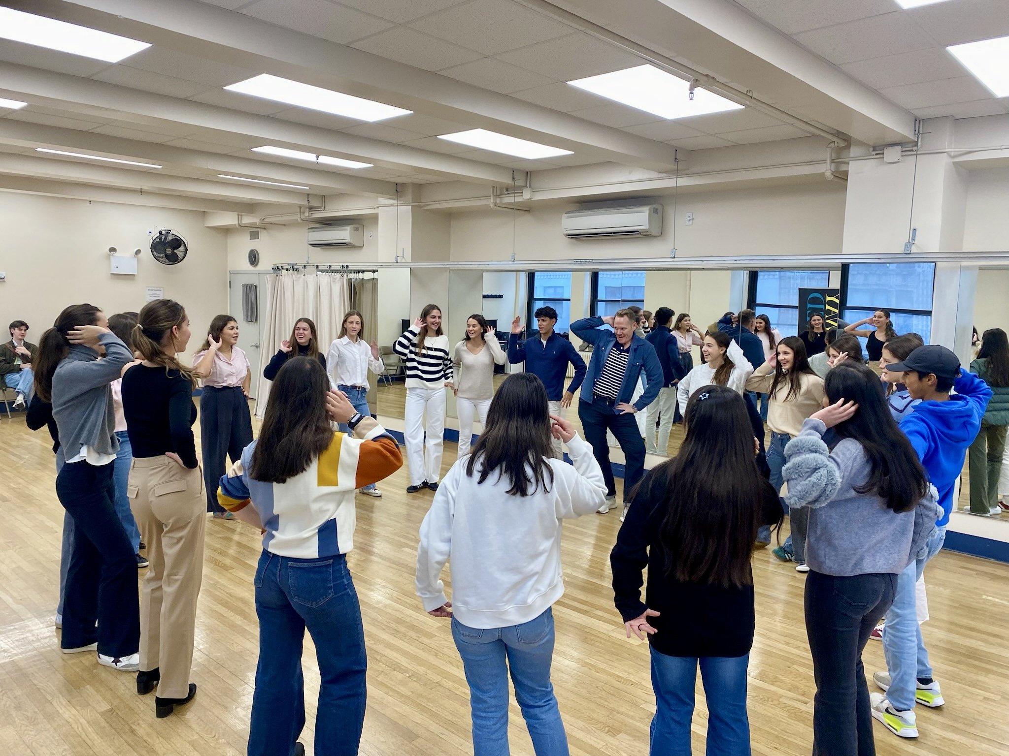 Embrace the art of improv in our Broadway Acting Experience! 🎭 Perfect for all experience levels, this session led by industry experts will empower you to explore characters and build teamwork skills.

&mdash;

#broadwayimagined #schooltrip #grouptr
