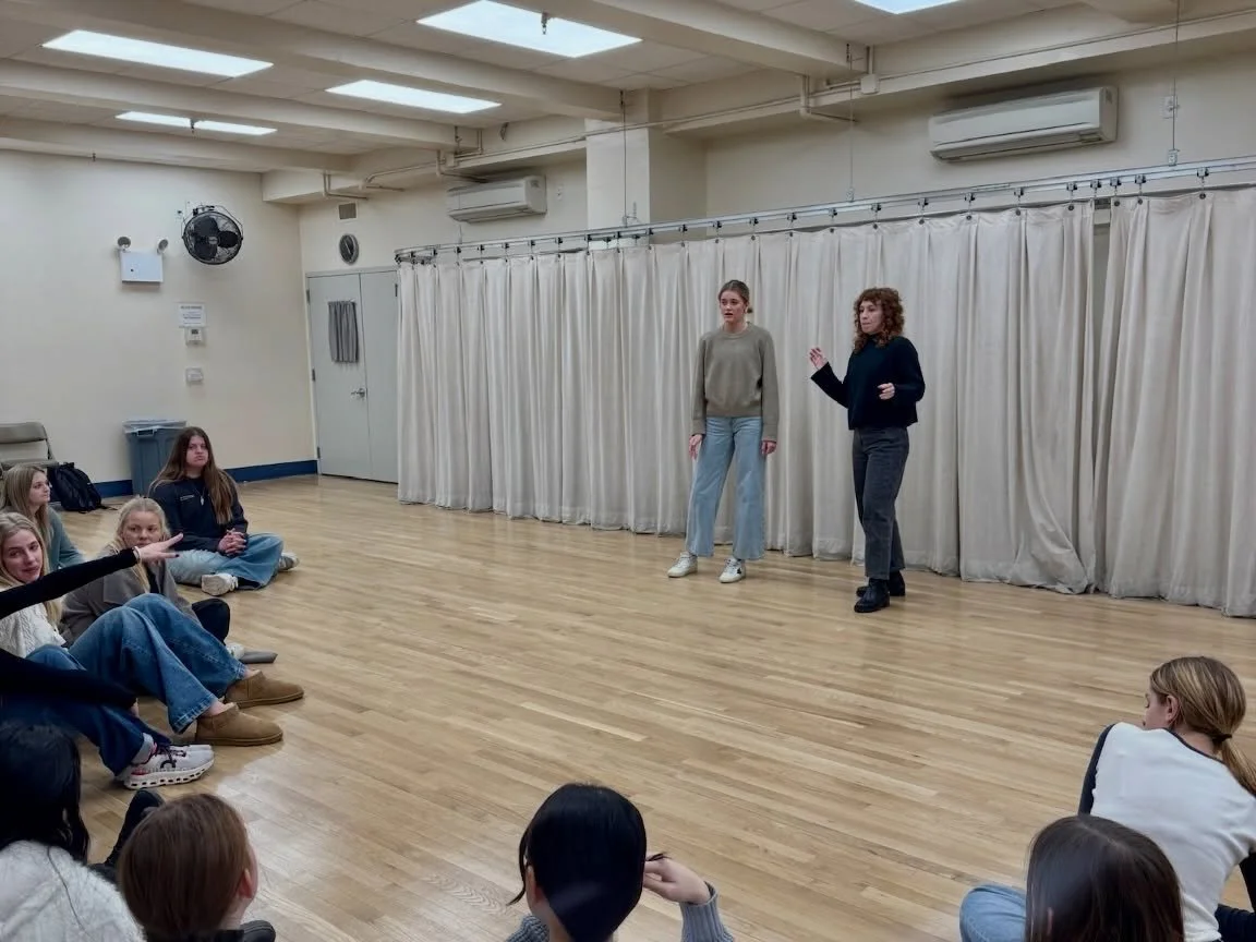 No stage experience? No problem! These students had a blast learning professional acting techniques from Broadway pro Lindsay. From warming up like the pros to exploring storytelling in a whole new way, they really brought their scenes to life! 🌟