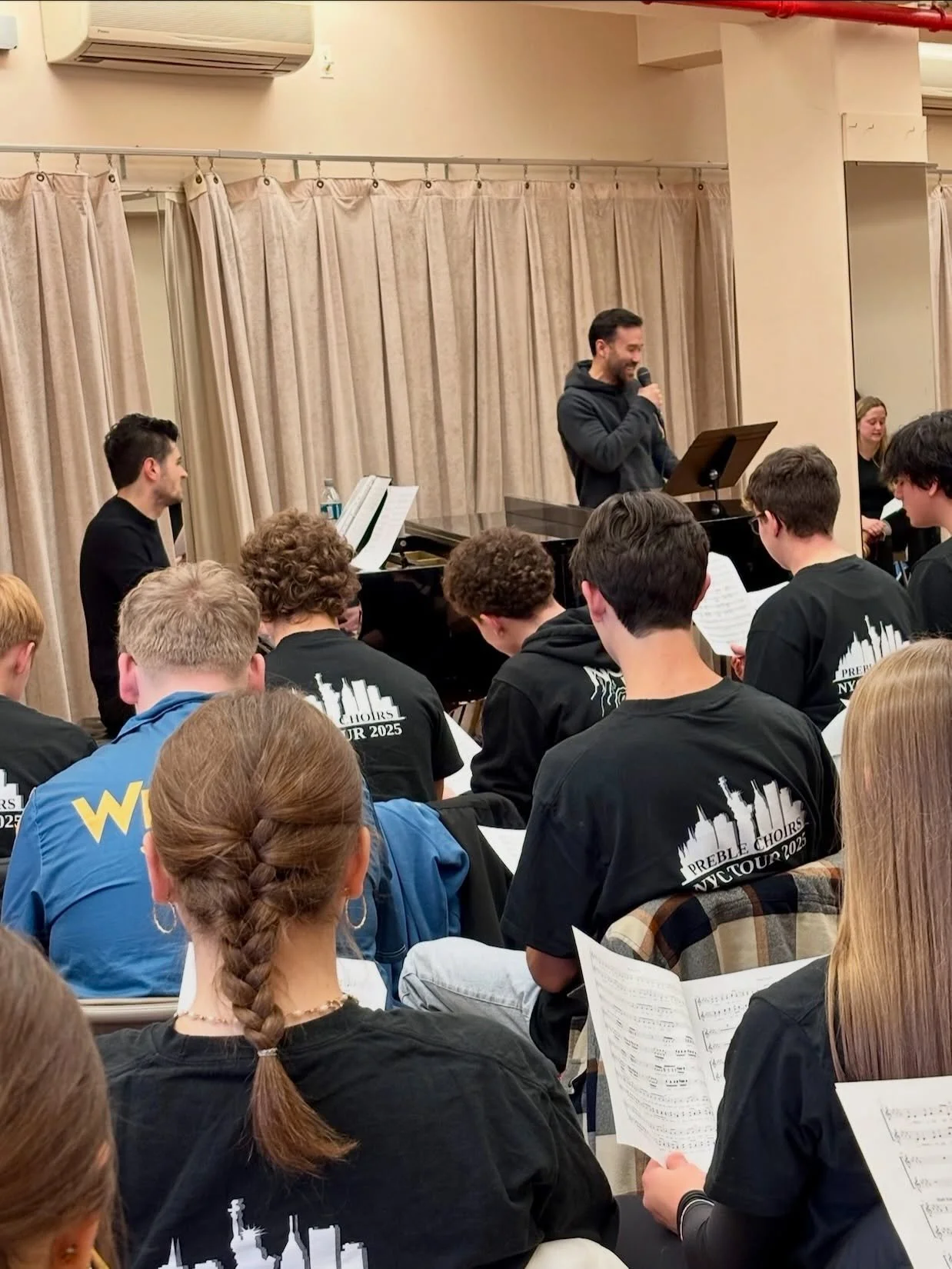 What happens when students step into the process behind Broadway? 🤔

They listen, sing, collaborate, and leave with a deeper understanding of the art. These students learned original harmonies with music director @adamcoleklepper and sang alongside 