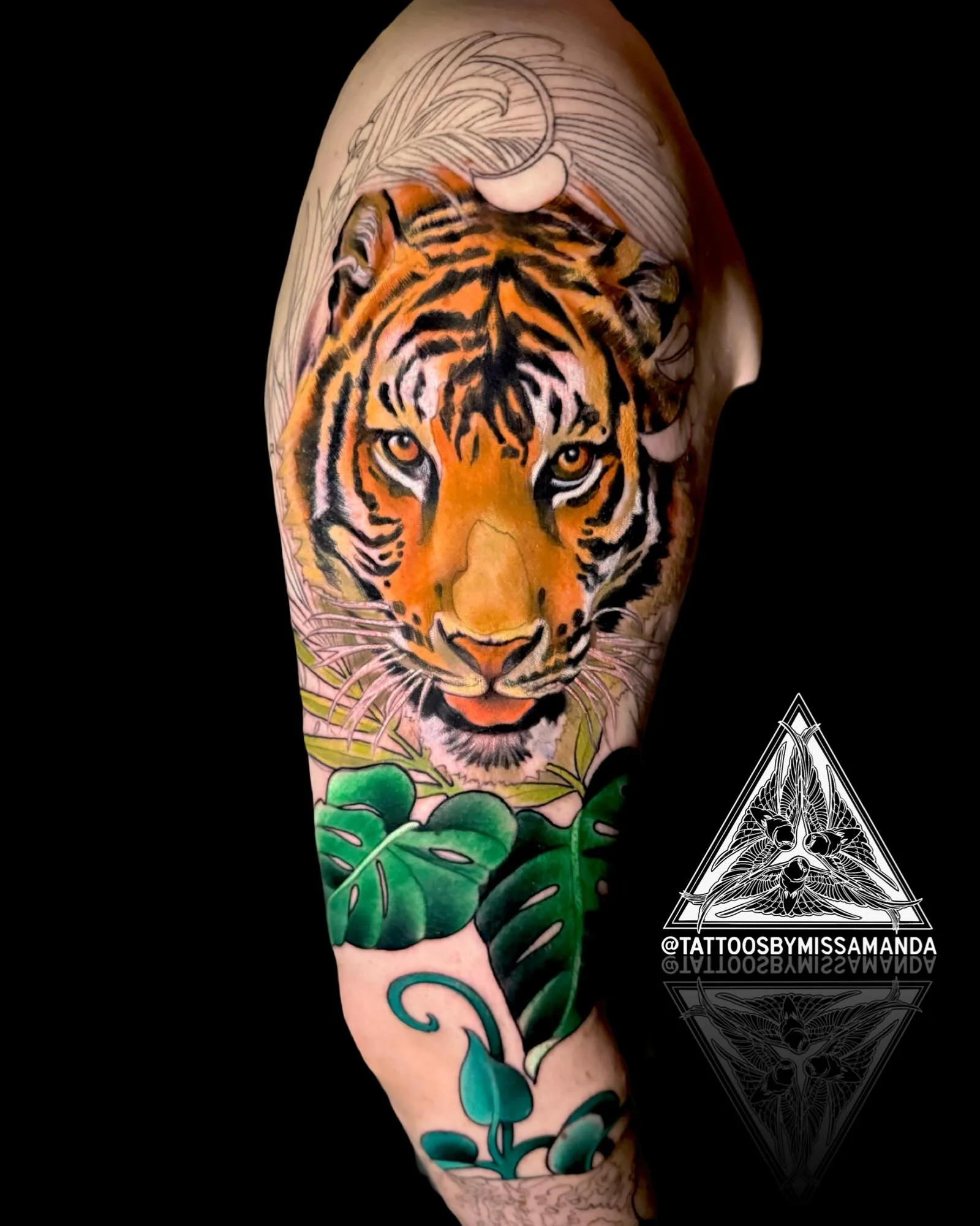 Having a lot of fun with this big cat sleeve 🐯 looking forward to seeing it come further along soon!
