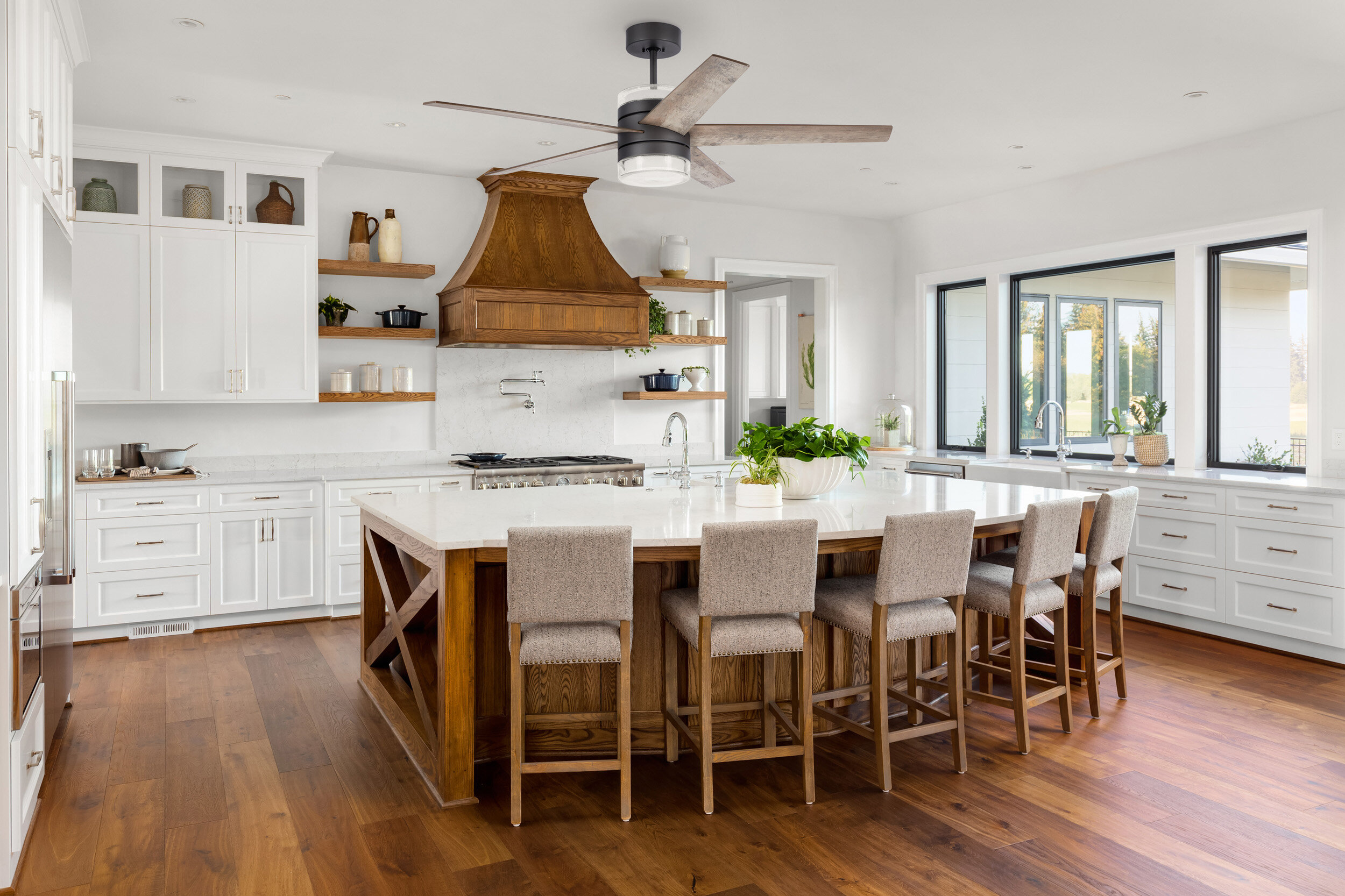 Luminance Brands - Lucere Fan