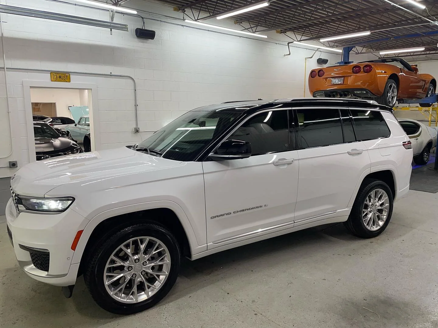 After a year on the road the customer was ready to invest in their ride and fall in love again. Paint correction l, ceramic coating, interior, and tint started the romance all over again🦏

Rhinomobiledetailing.com