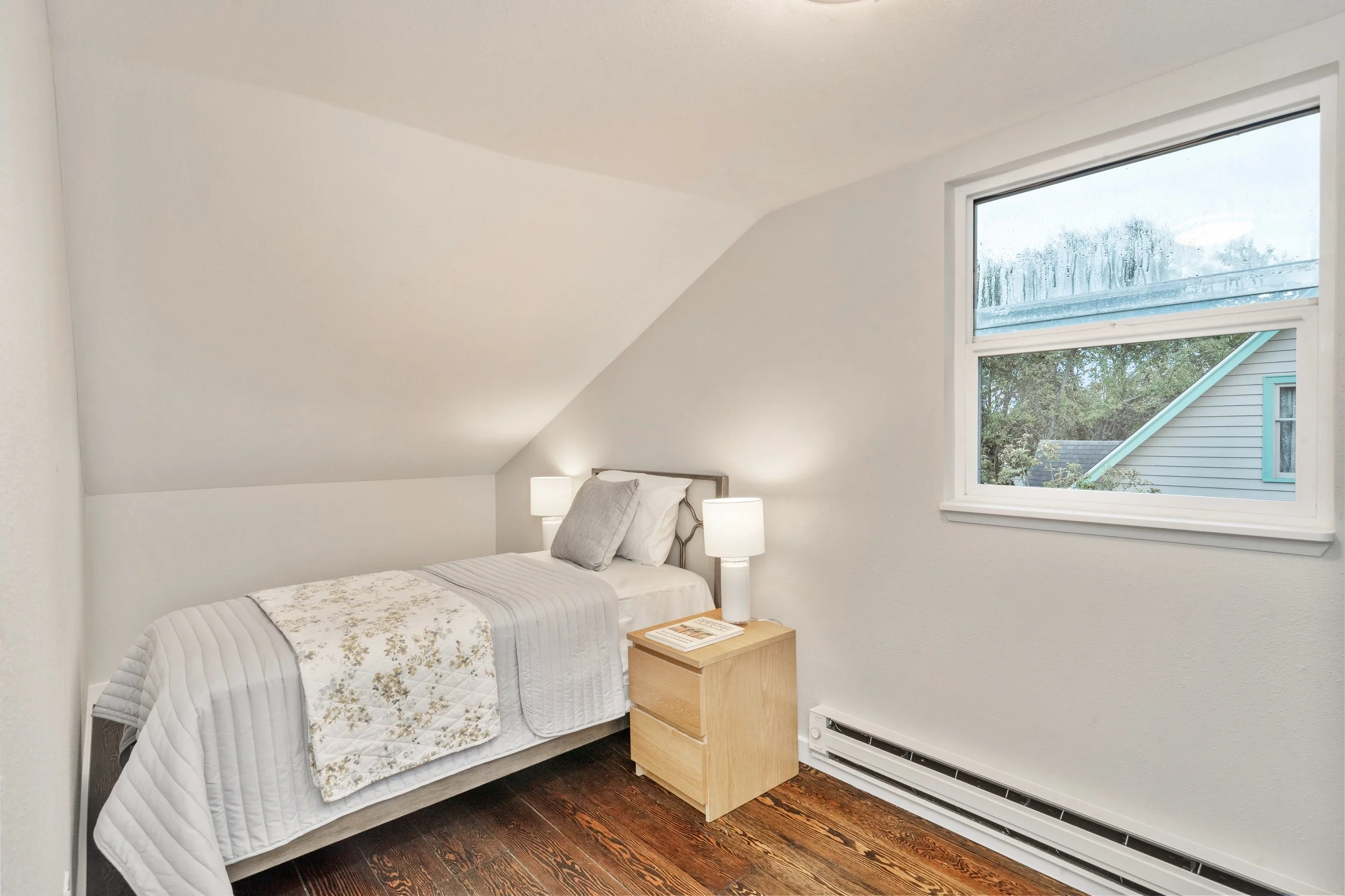 10703 19th Ave Sw Seattle 98146_Adriana_P-27.jpg