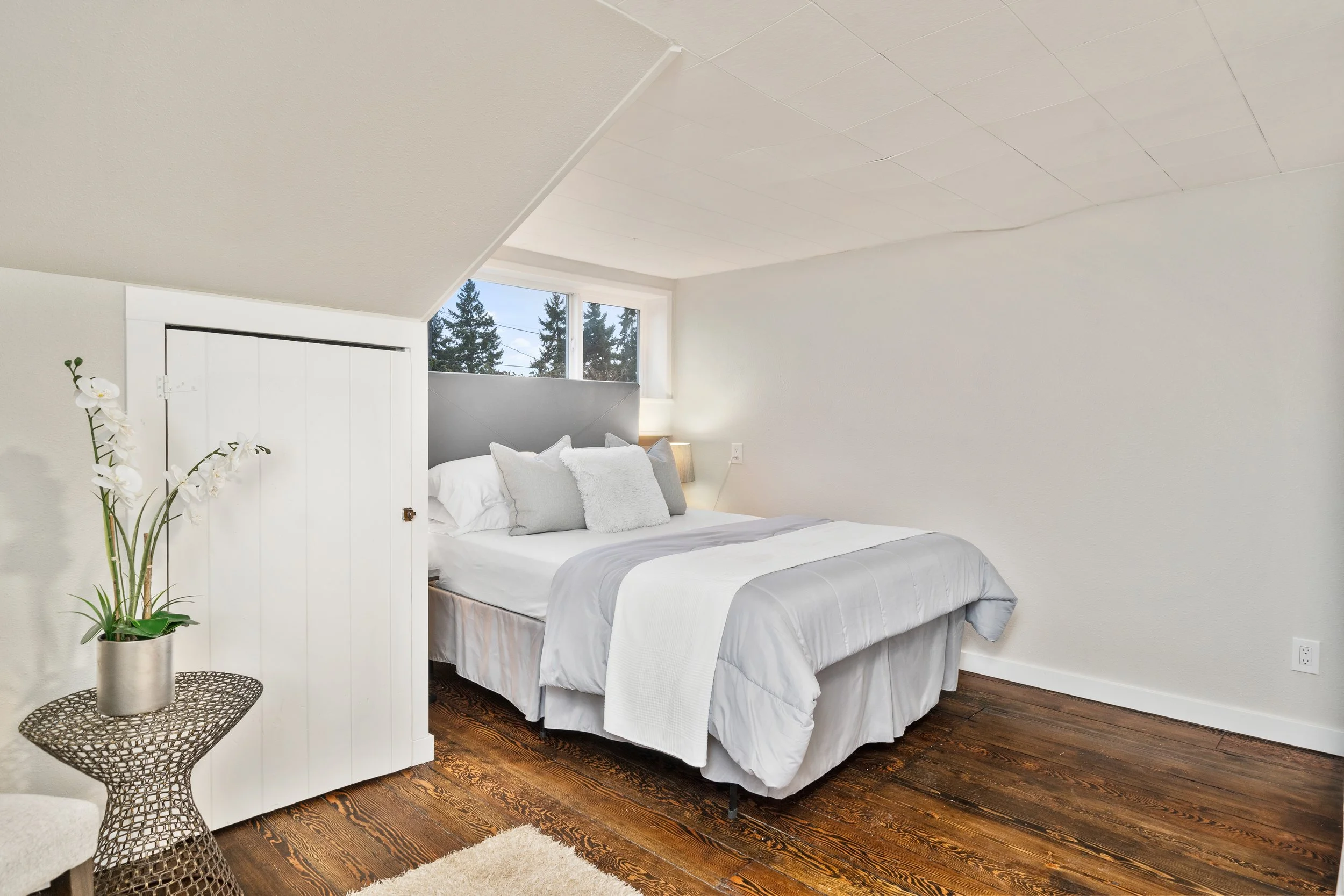 10703 19th Ave Sw Seattle 98146_Adriana_P-30.jpg