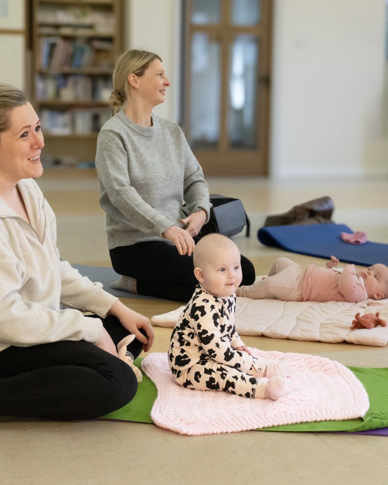Warm hearts Yoga_Baby Yoga in St. Andrews.jpg