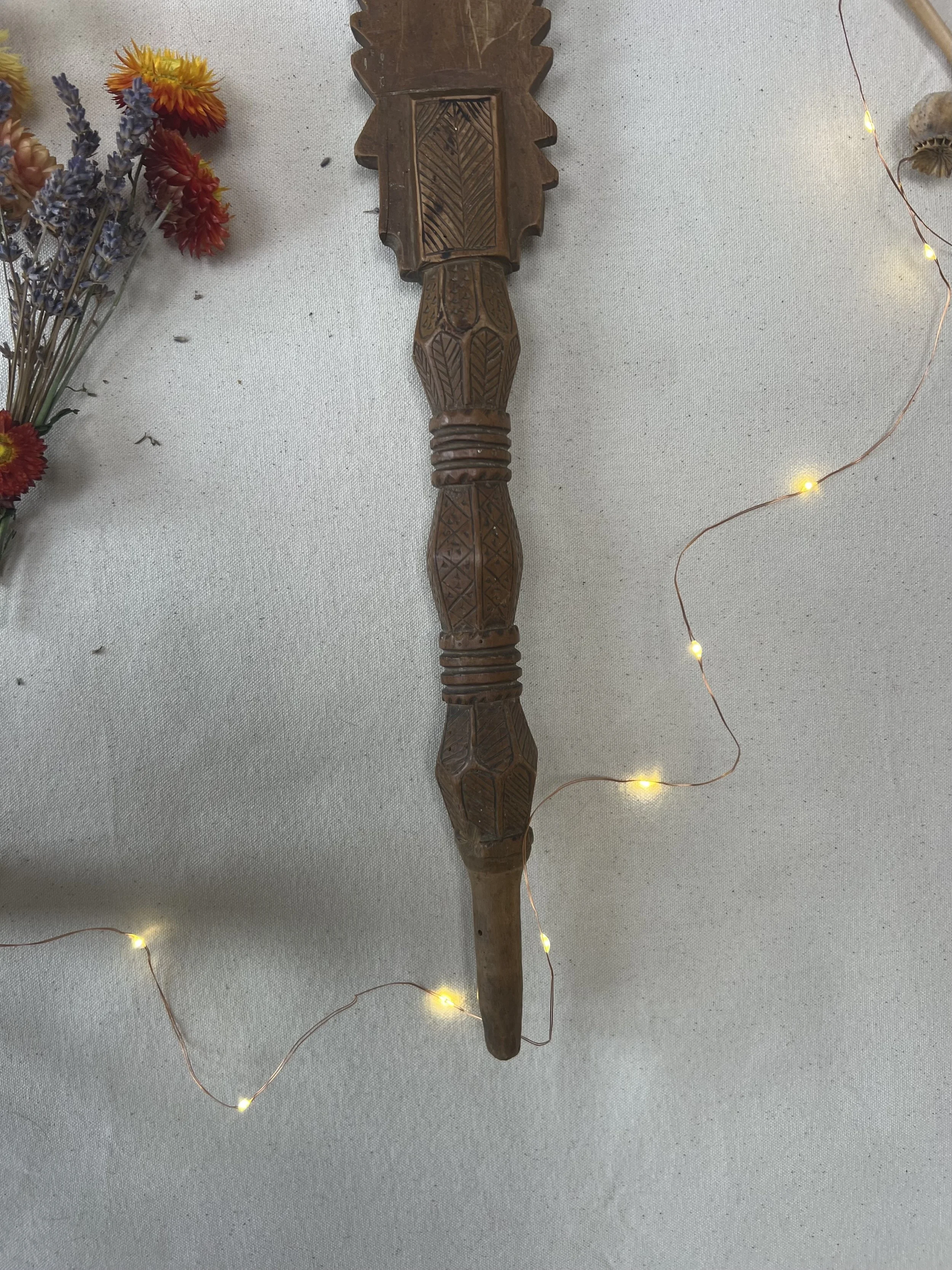 DISTAFF 1_DETAIL.jpg