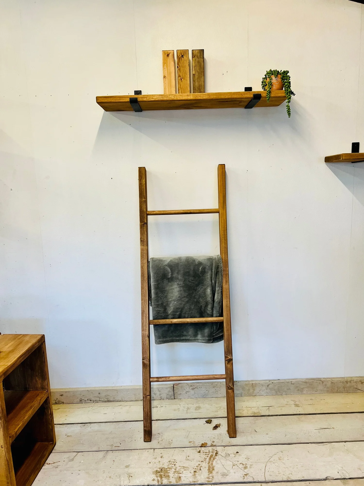 Wooden Blanket ladder Towel Ladder choice of colour wood