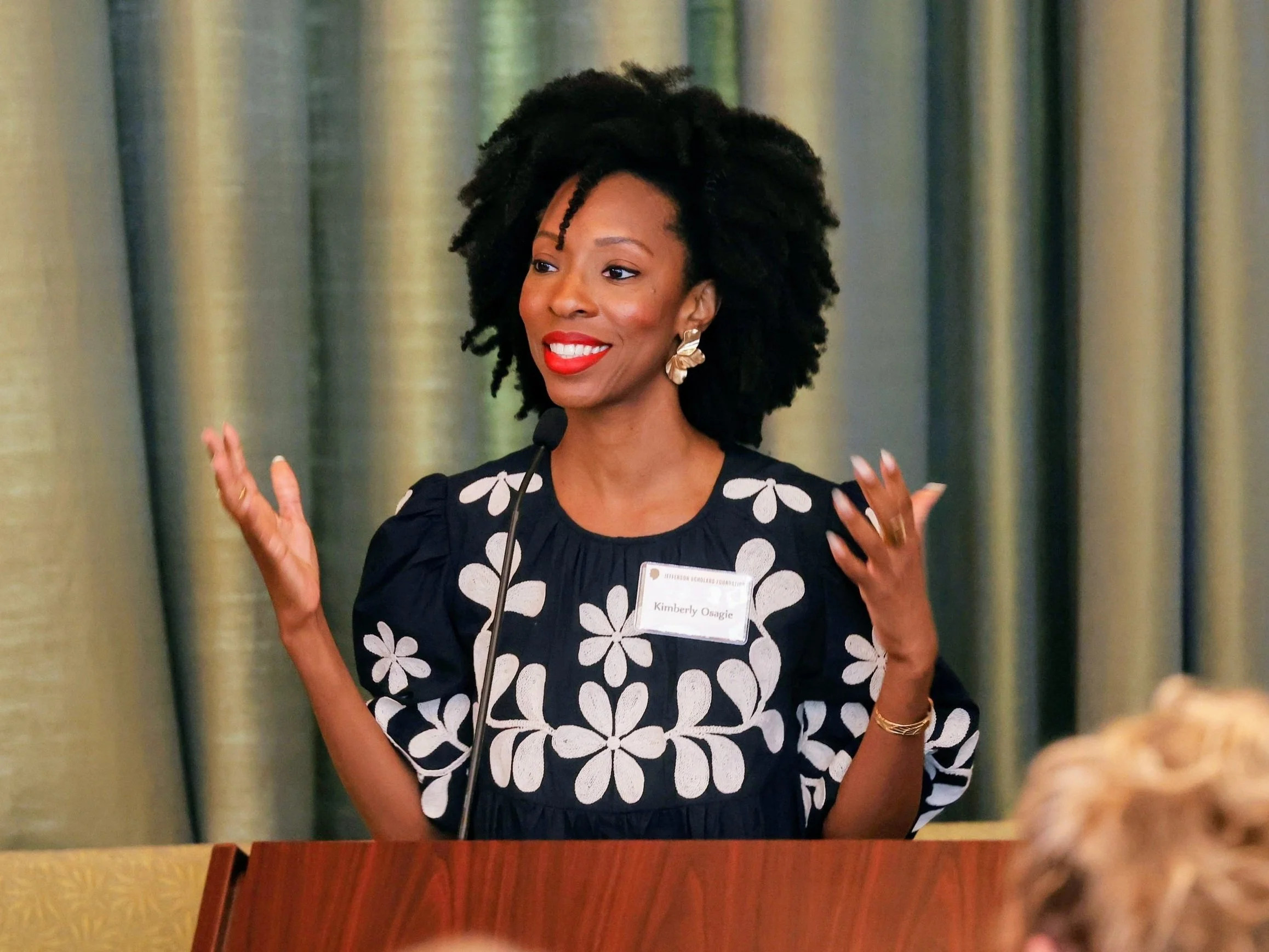 Dr. Kimberly Osagie speaking at Jefferson Scholars Foundation