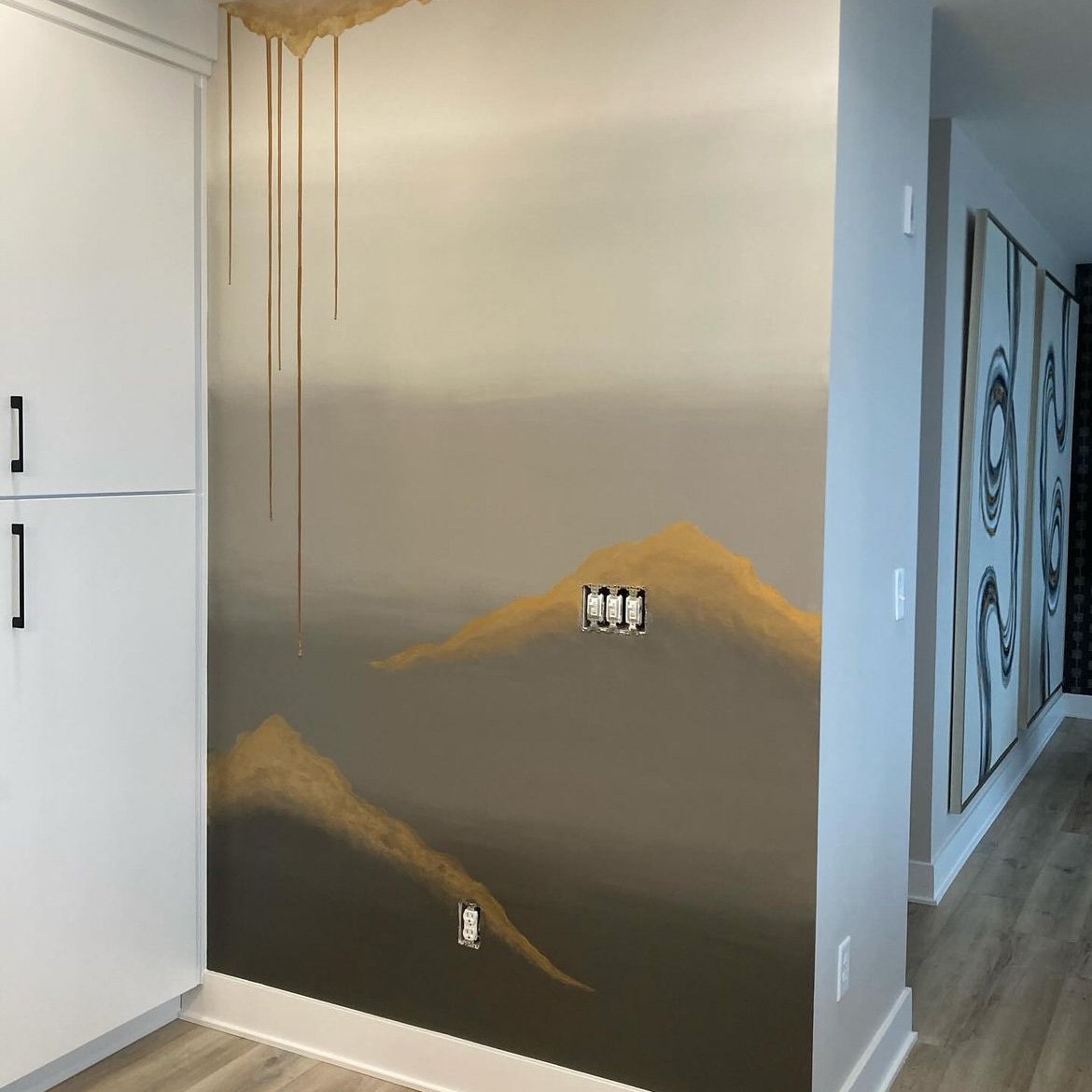 Thanks so much to @cassigraber for painting these beautiful ombre walls for our client! Visit our YouTube channel to learn more about this project! 
.
.
.
.
.
.
.
#interiordesign #condodesign #interiordesigner #muralist #homedecor #mural #elkhartindi