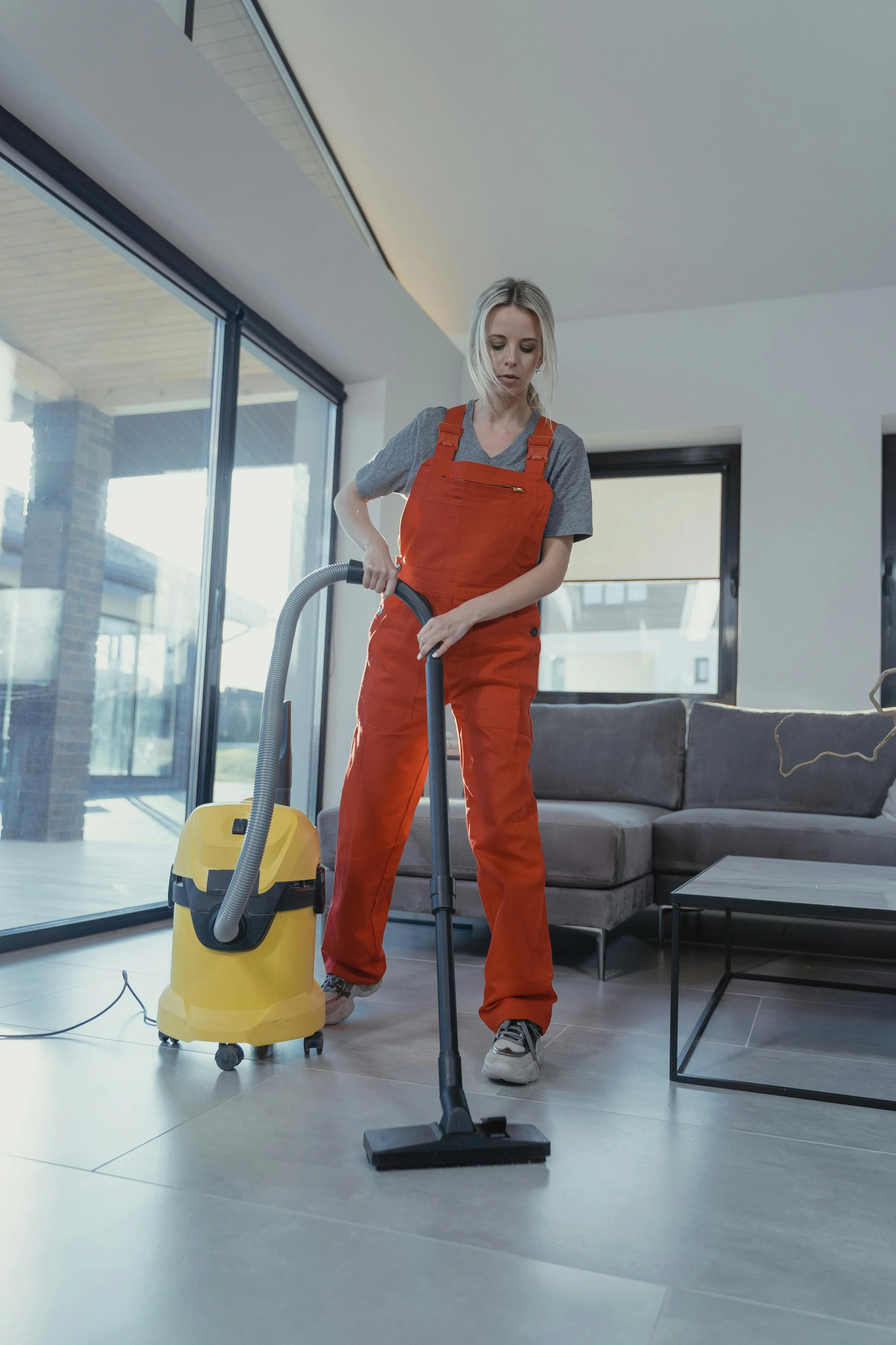 Why First Impressions Matter: The Role of Cleanliness in Customer Trust