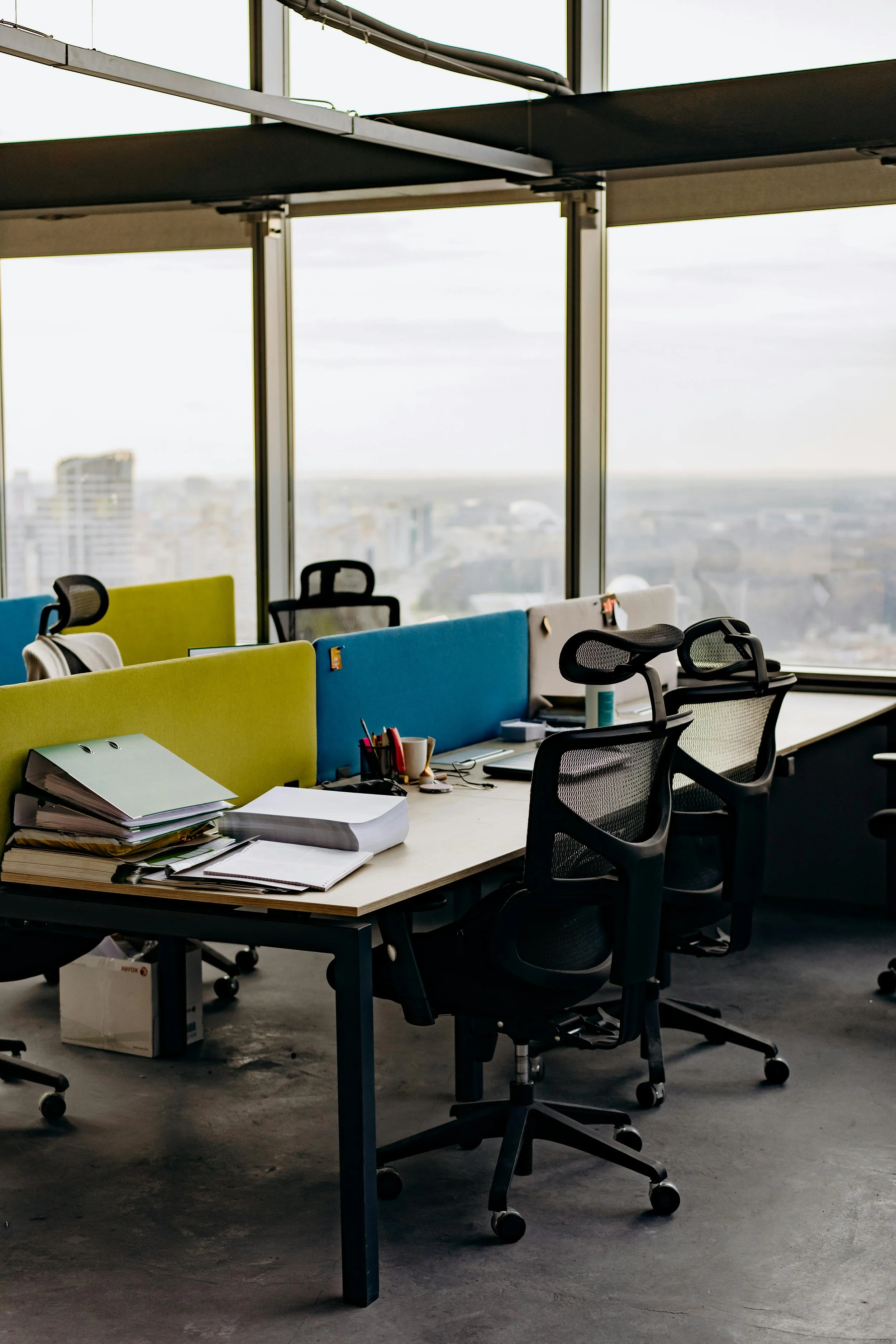Are Your Office Desks Dirtier Than You Think?