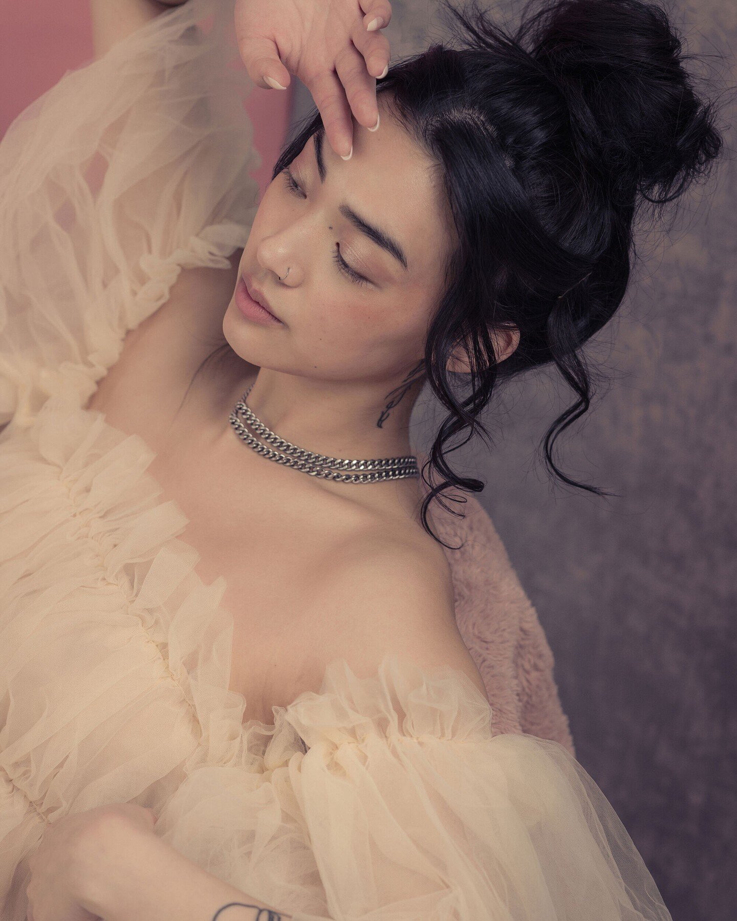 A dreamy preview of our shoot with @june_johnson and of spring to come! 
MUAH: @jovanacombsbeauty 

#portlandfashion #pdxfashionphotographer #models #portraitphotographer #editorialphotography #fashionphotoshoot #Moodyportrait #portrait_society #beau