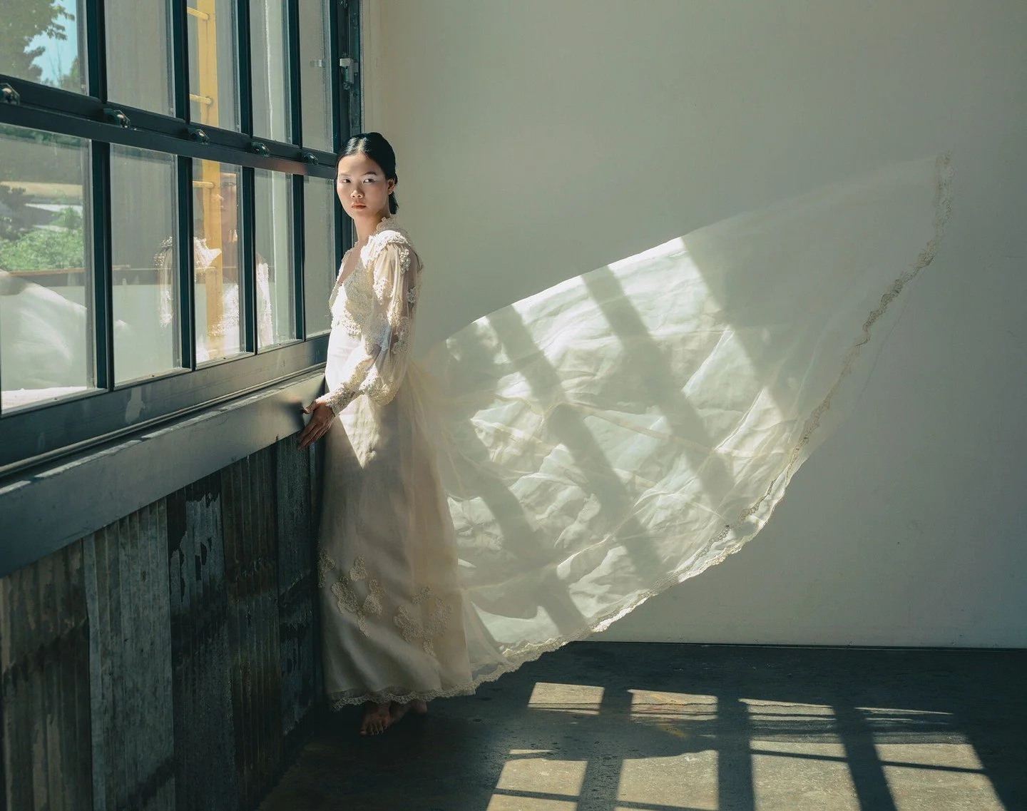 When light and shadows dance, you can be still.
Makeup/Hair: @makeupbyemilyclaire 
Human: @pizzawithcatsup
Studio: @beastdaylightstudio 

#portraitphotography  #bridalportrait #portlandphotographer #pdxphotographer #fashionphotography #lightandshadow