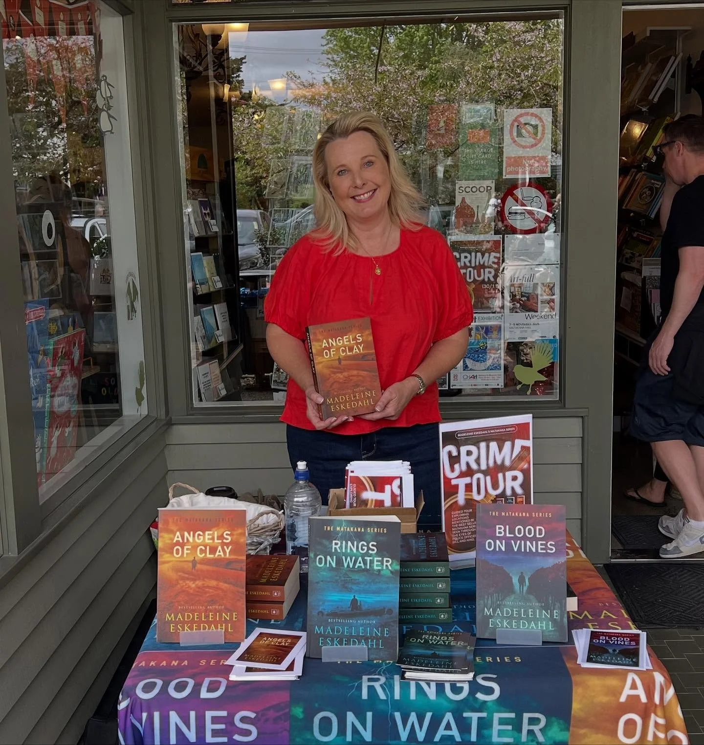 I had the most fun chatting to lovely readers and signing lots of books today @matakanavillagebooks. #angelsofclay #bloodonvines #ringsonwater #thematakanaseries #nzcrimefiction #madeleineeskedahl #bestseller #nzbestseller #matakana