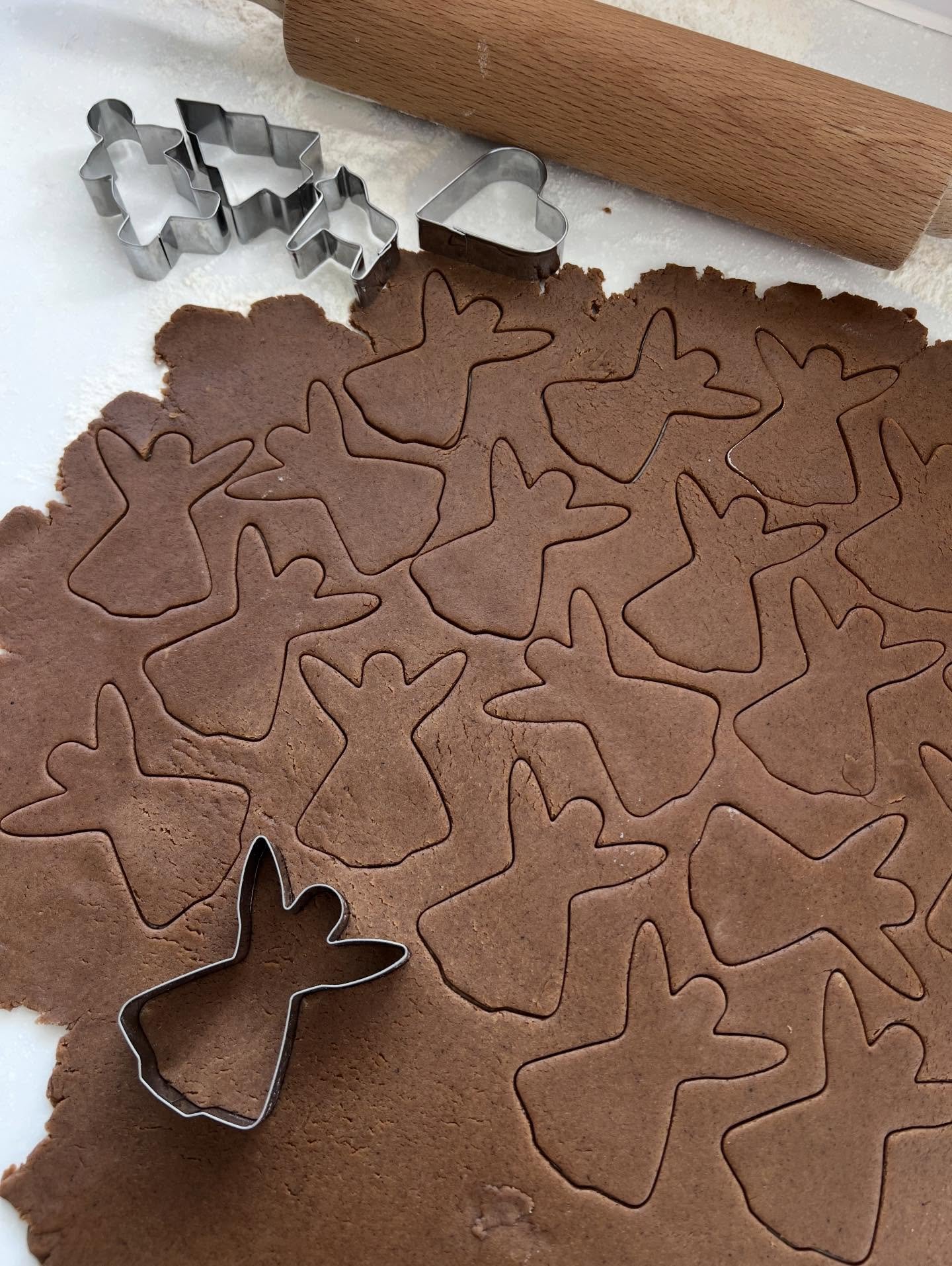 The first of the Gingerbread baking 😀 Inspiration from Angels of Clay 😜
