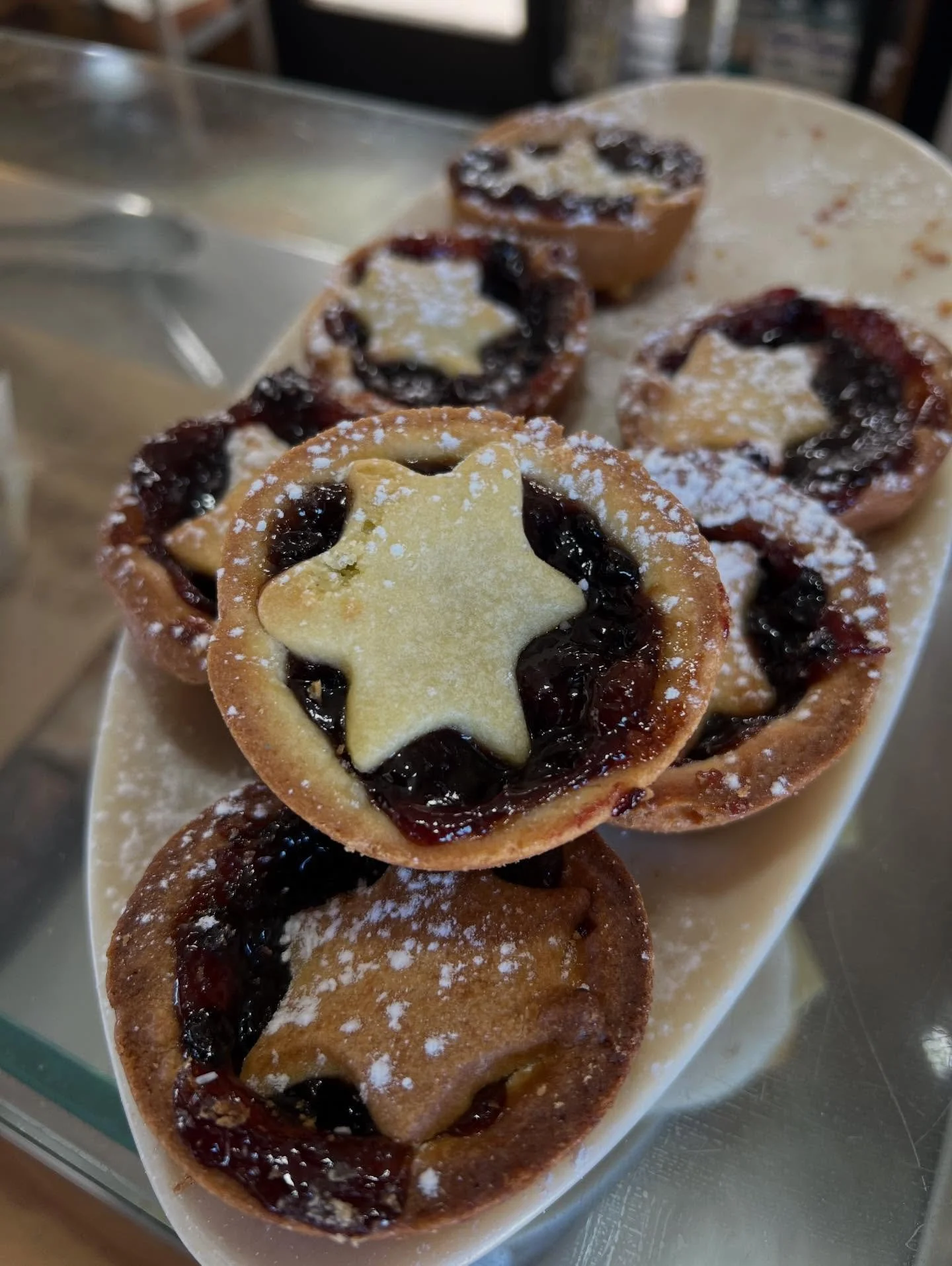 The best Christmas mince pies @ravish.hq.matakana Where Bill and Niko likes to hang out 😀