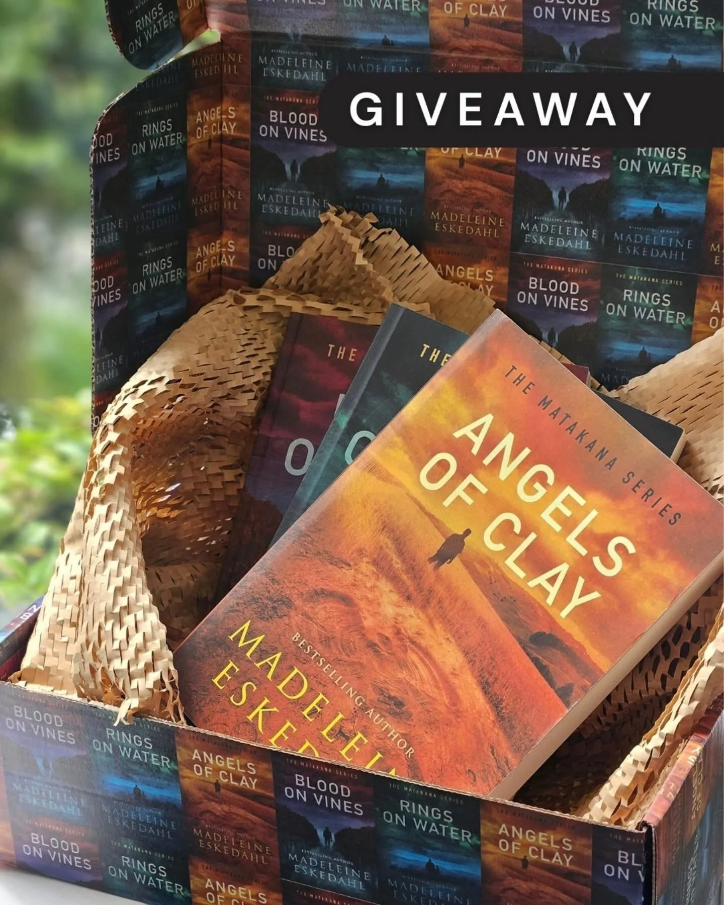 DO YOU WANT TO WIN A SET OF THE MATAKANA SERIES 🫆🚔🚨👮. TO ENTER THE GIVEAWAY pop over to @bookhub_nz 🎉🎉🎉🎉🎉🎉🎉. 🚨&nbsp;GIVEAWAY ALERT&nbsp;🚨

We&rsquo;ve got something&nbsp;very&nbsp;special for you&hellip;&nbsp;👀

We&rsquo;re giving away&