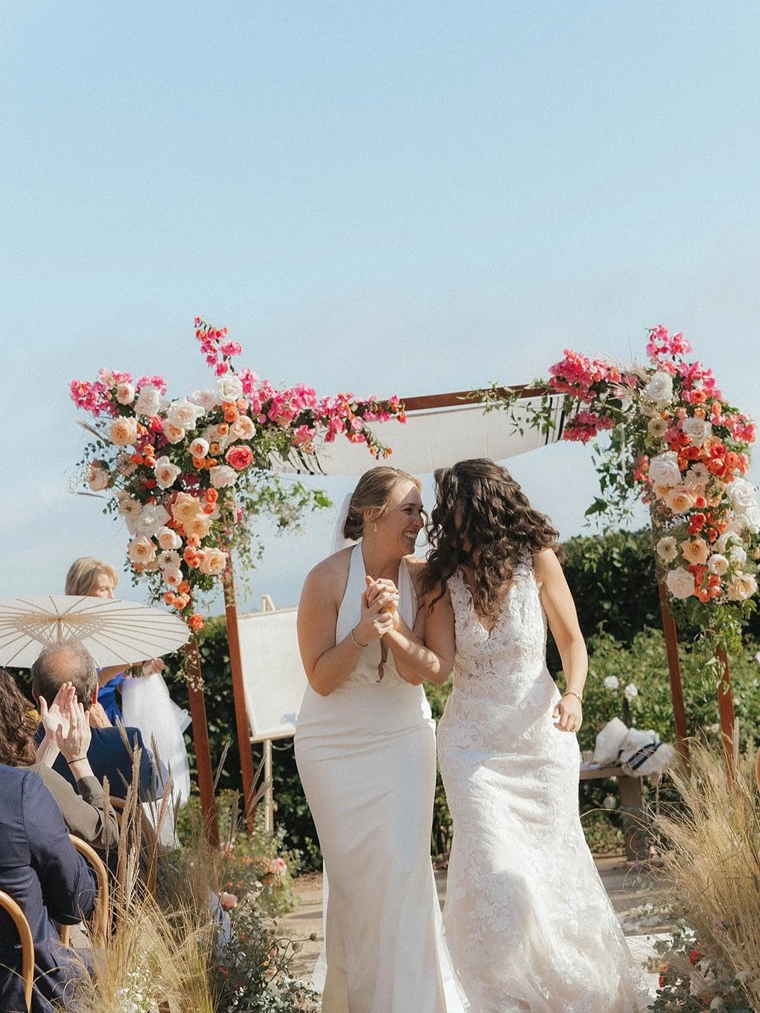 Sneaks from last weekend for Cameron and Sara 💗

#carpinteria #oceanviewwedding #coastalwedding #bridalinspo #santabarbarawedding #californiawedding #californiaweddingplanner