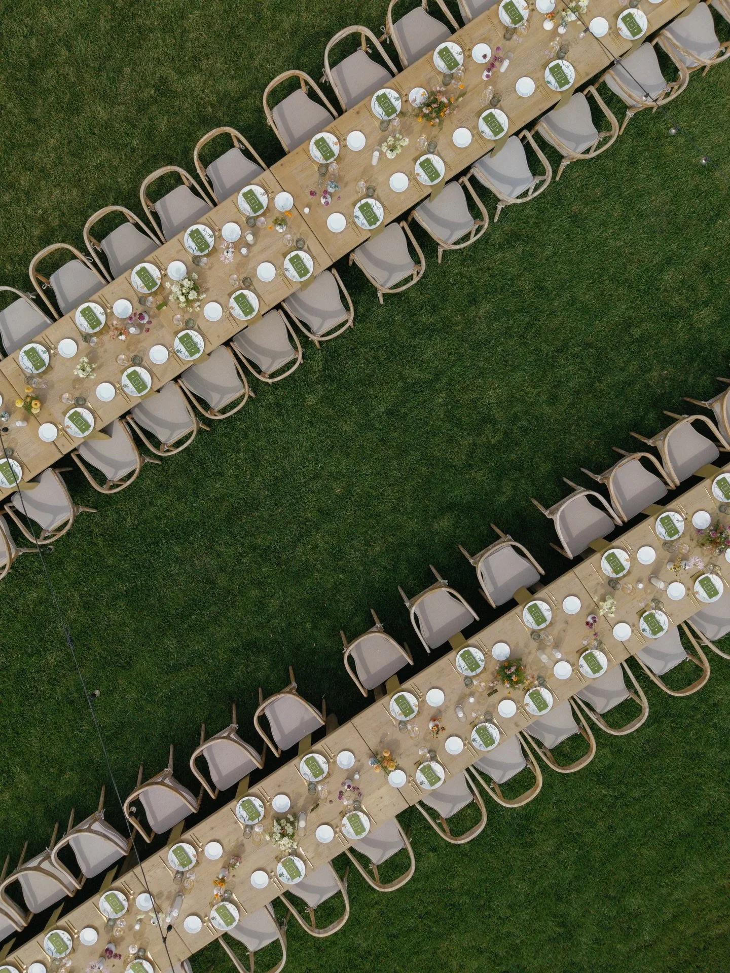 N + V&rsquo;s garden party reception overlooking the Pacific 🌸

Planning + Design @surrayaevents 
Photography @zachanddune 
Florals @breannajanebotanicals 
Stationery @hazelwoodpaperco 
Catering + Bar @poeandco 
Rentals @theonicollection @sparkcreat