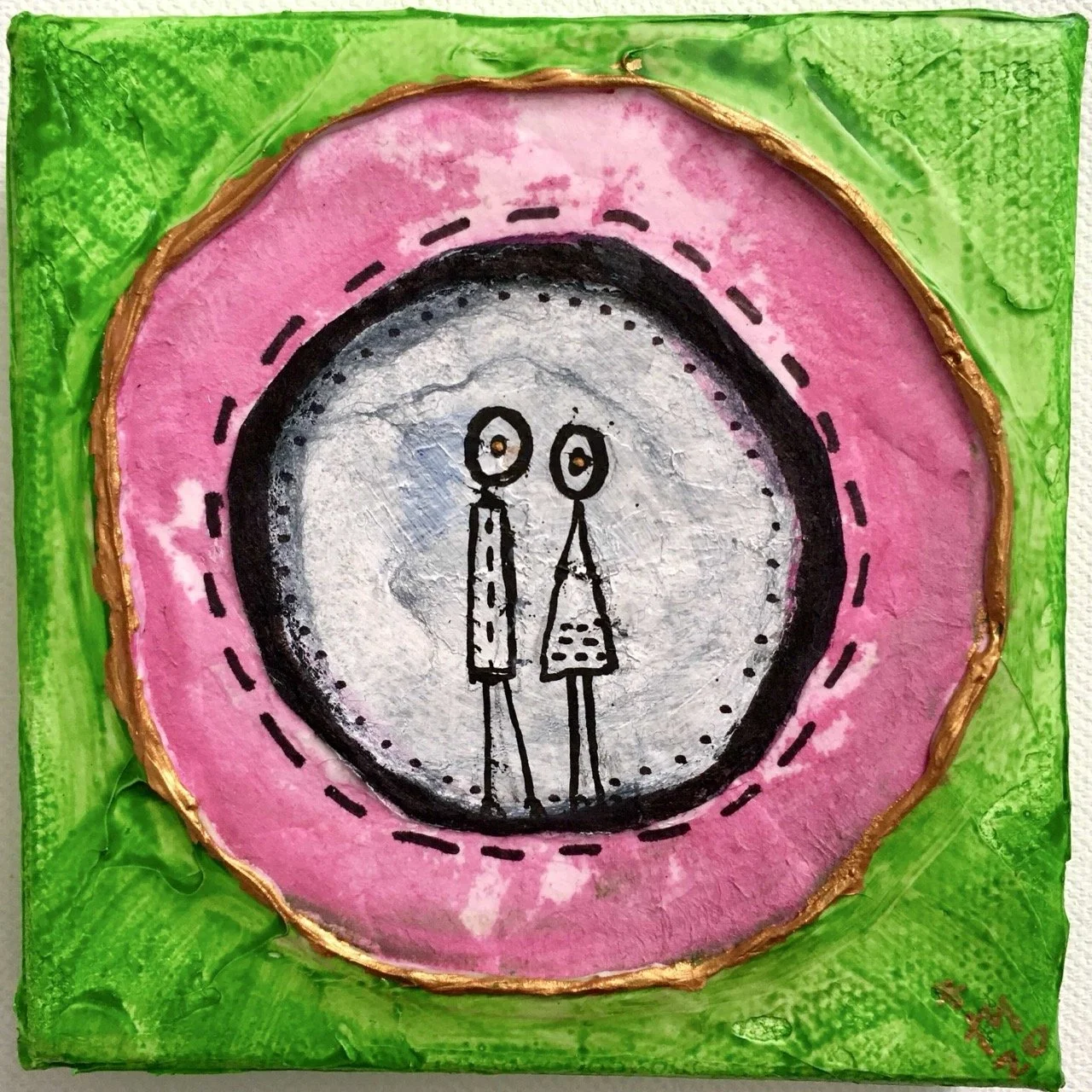 'a couple of concentric circles'