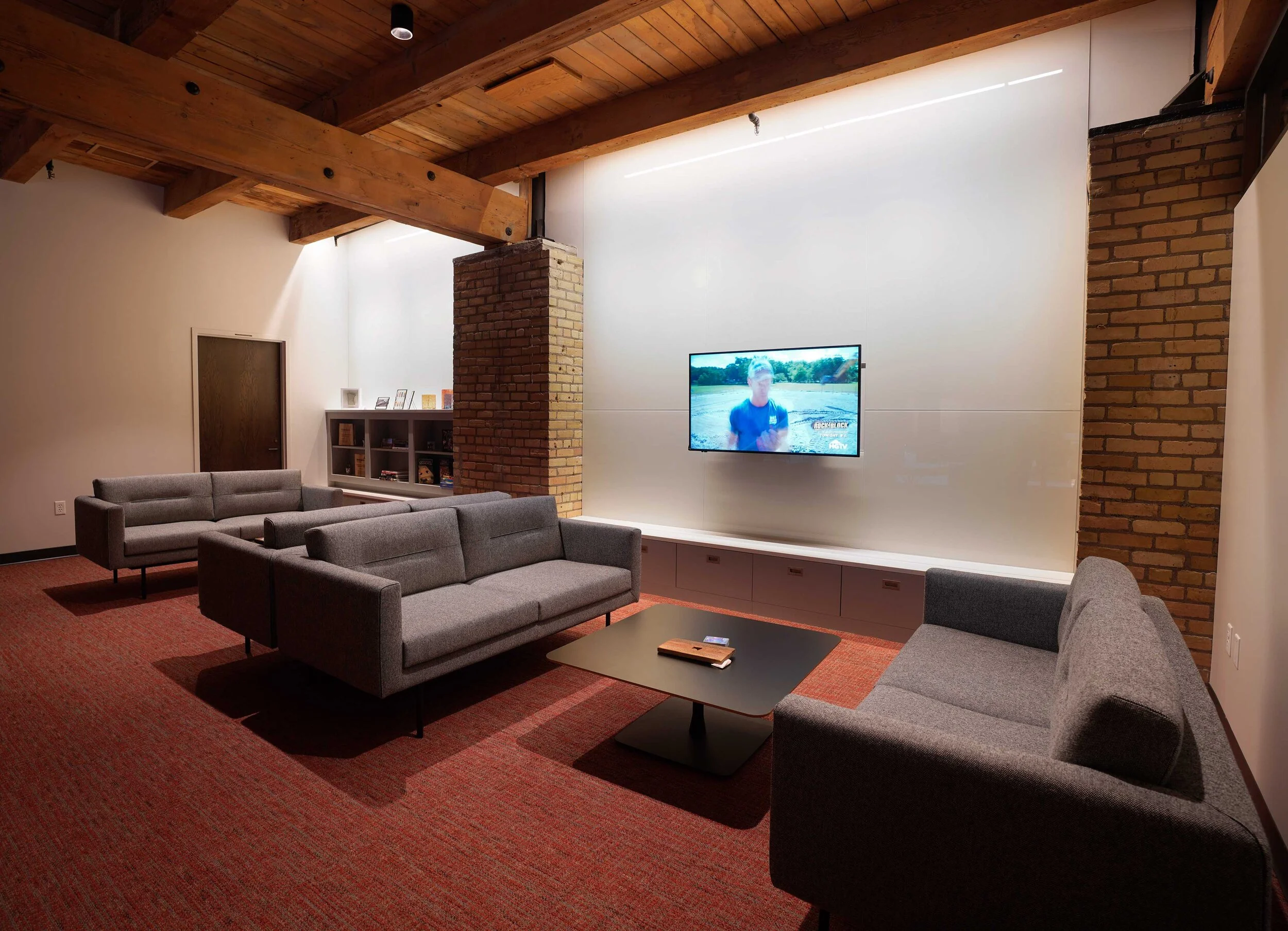 building-interior-49.jpg