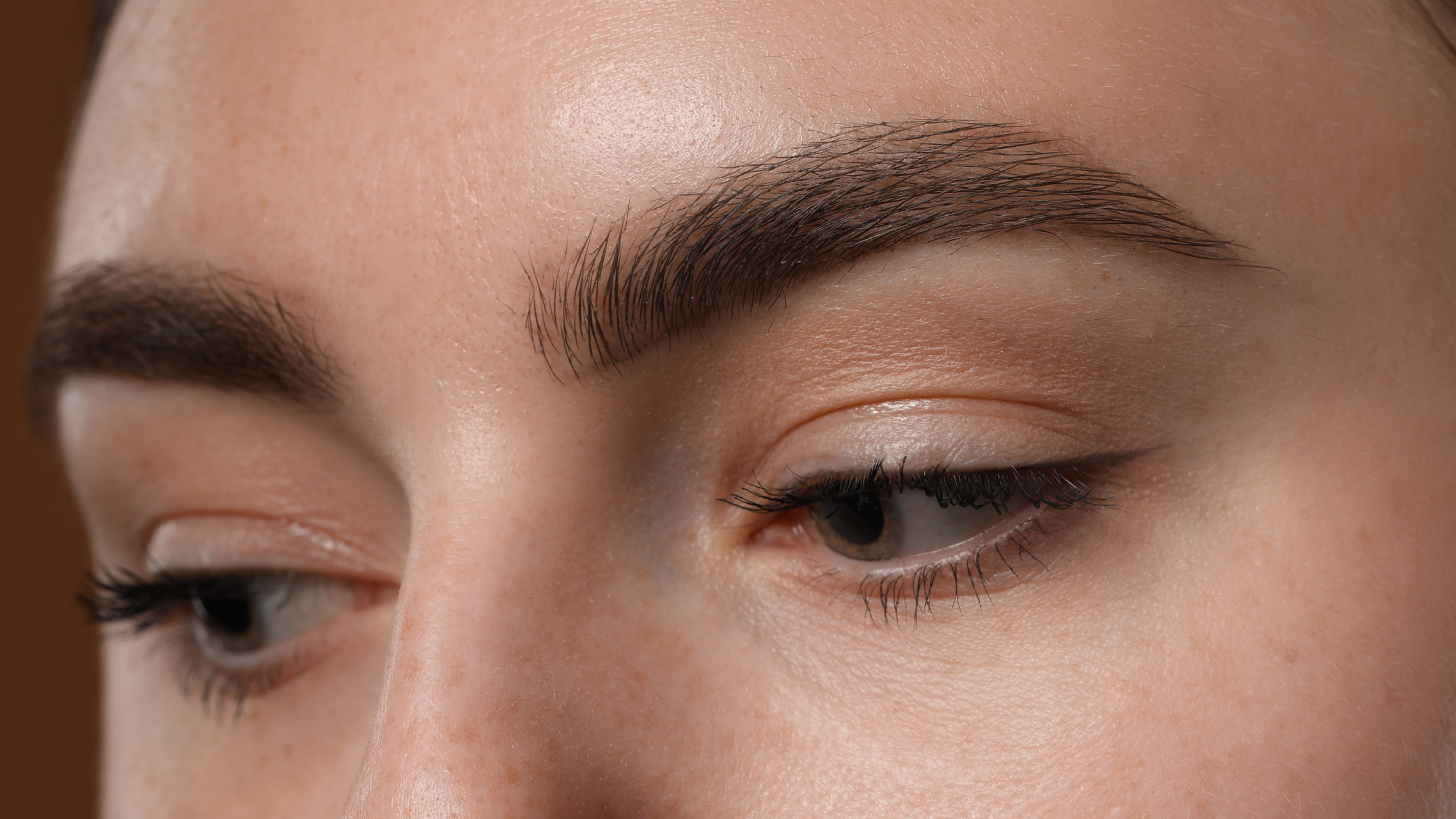 Waxing Sessions: Eyebrows