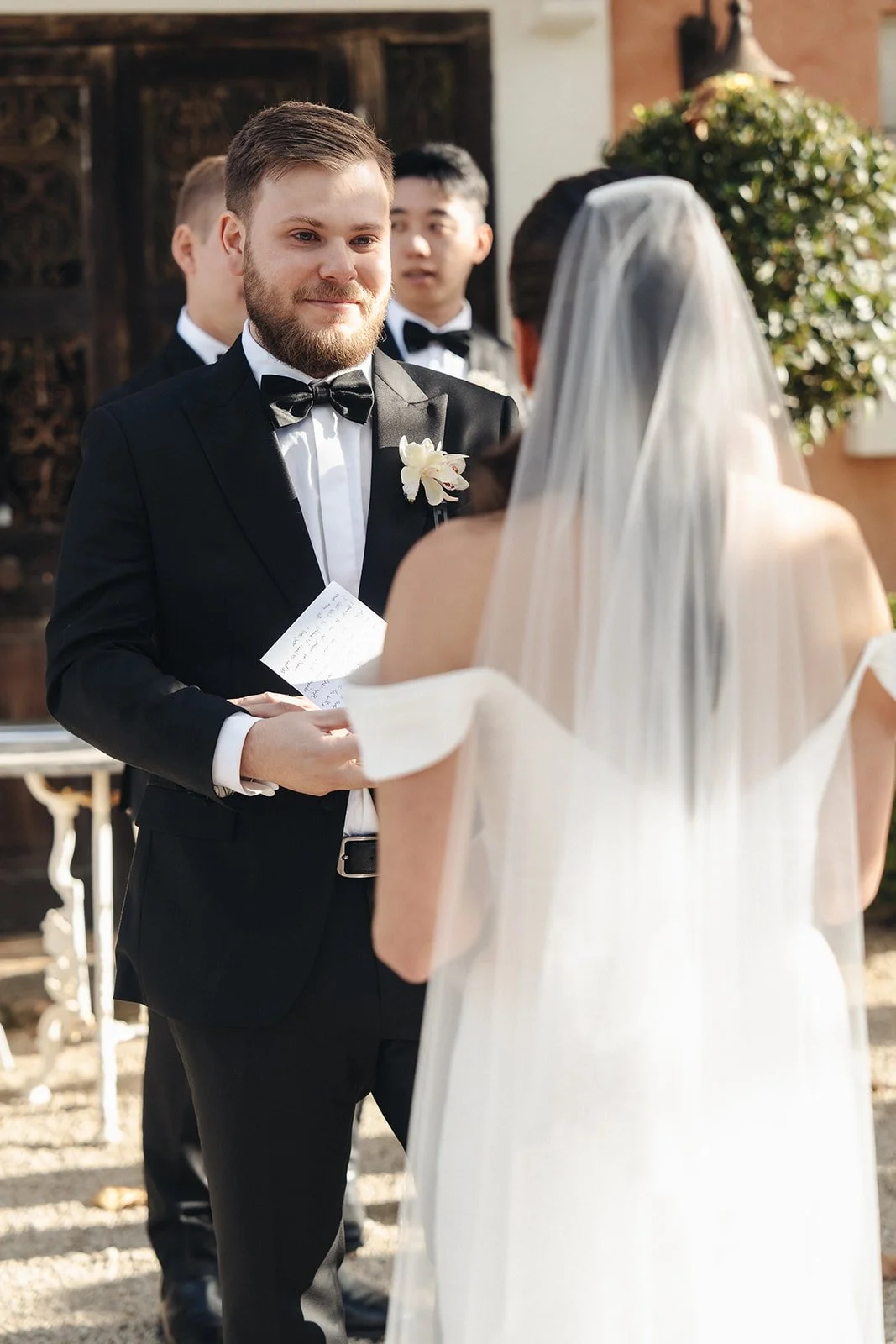 documentary-wedding-moments-candid.jpg