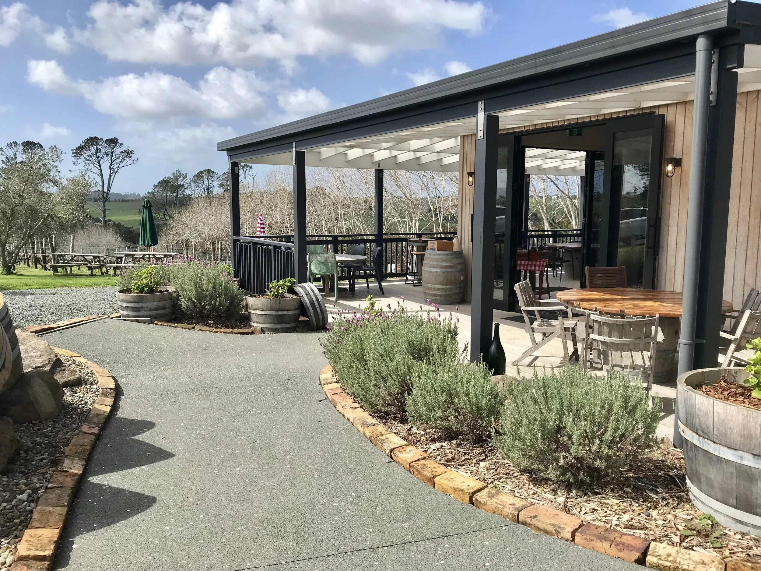 2024-09-01 12.06.18.jpg