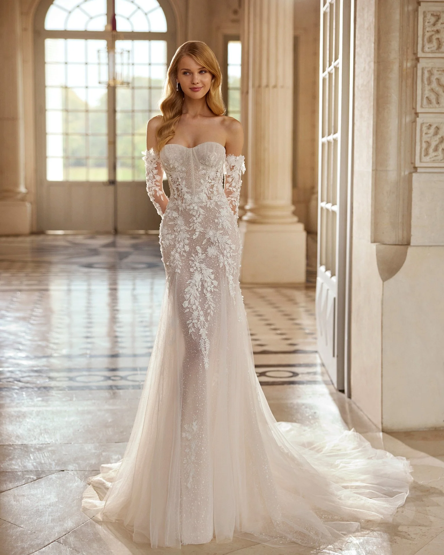 Eliseo UK 12 | Was £2175 | Now £999