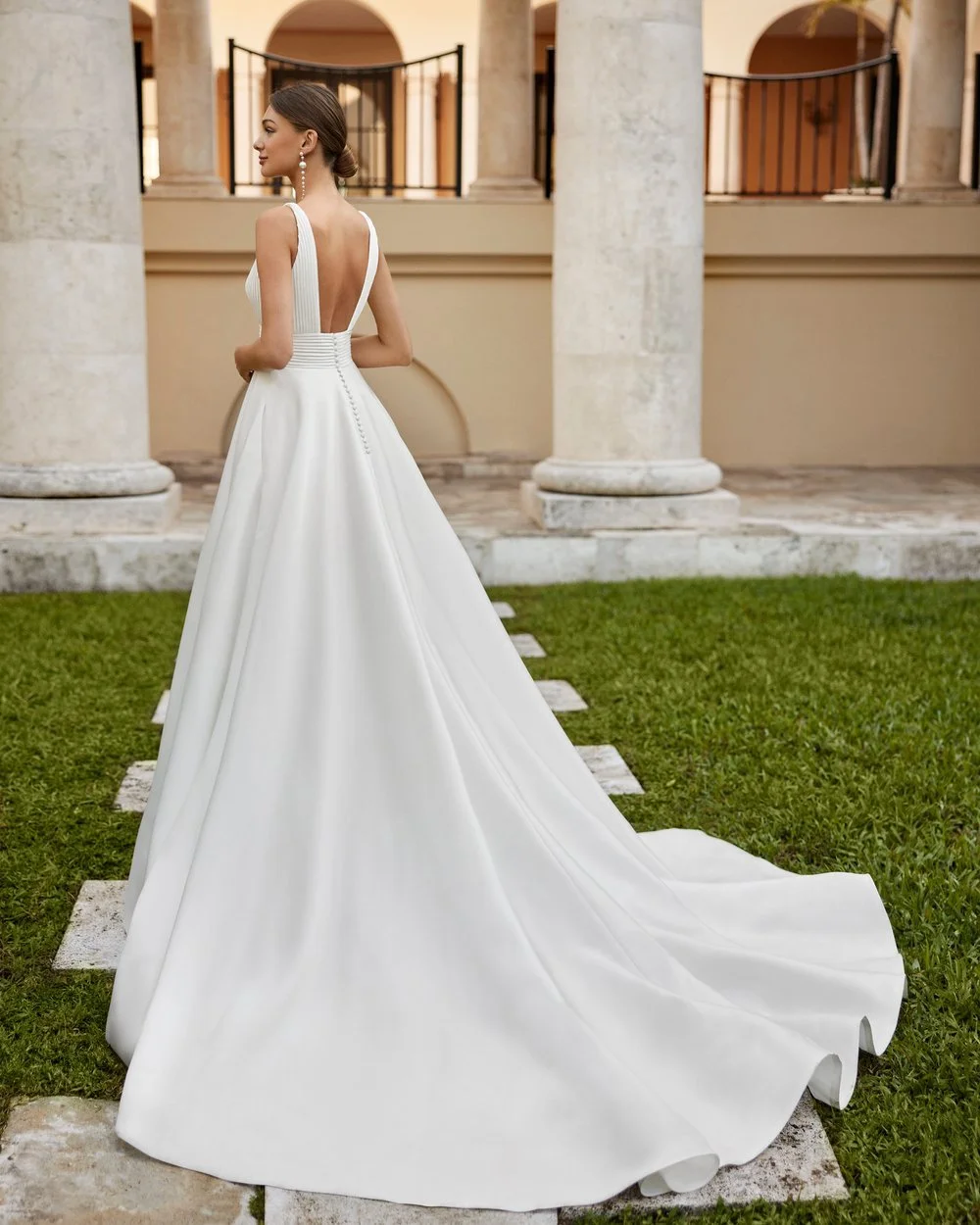 Eterno UK 14 | Was £2220 | Now £499