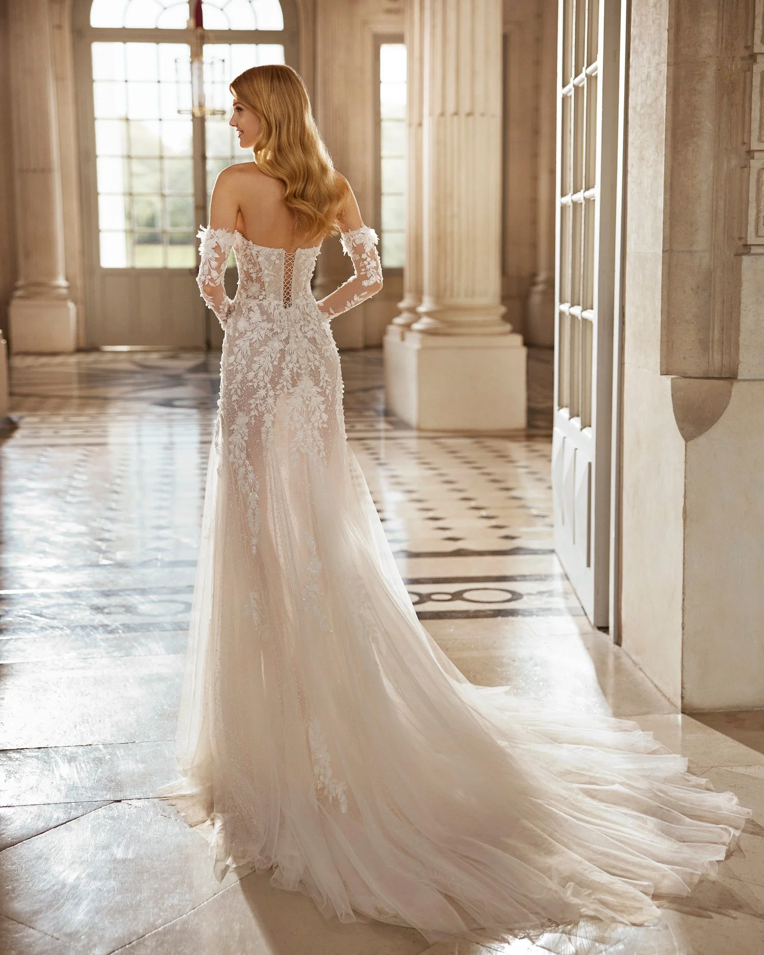 Eliseo UK 12 | Was £2175 | Now £999