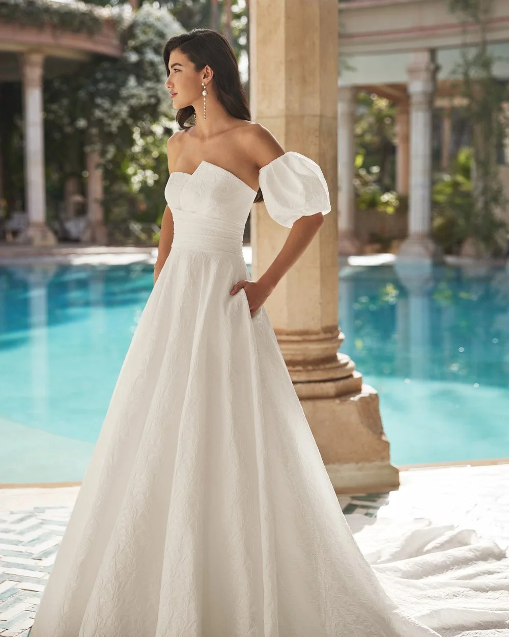 Azaly UK 18 | Was £1610 | Now £499