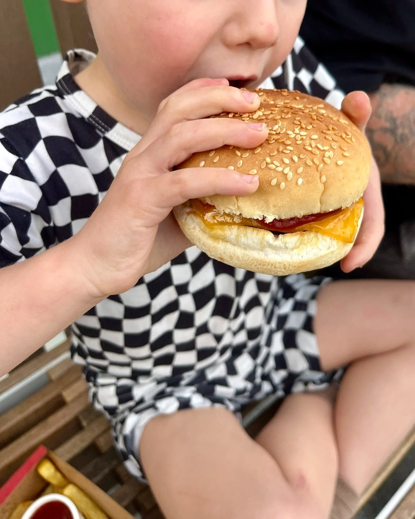Small package, big win. Our Junior Meals keep the kids sorted &mdash; and right now, you can score one free with any order over $20 these school hols. 🍔🍟🥤