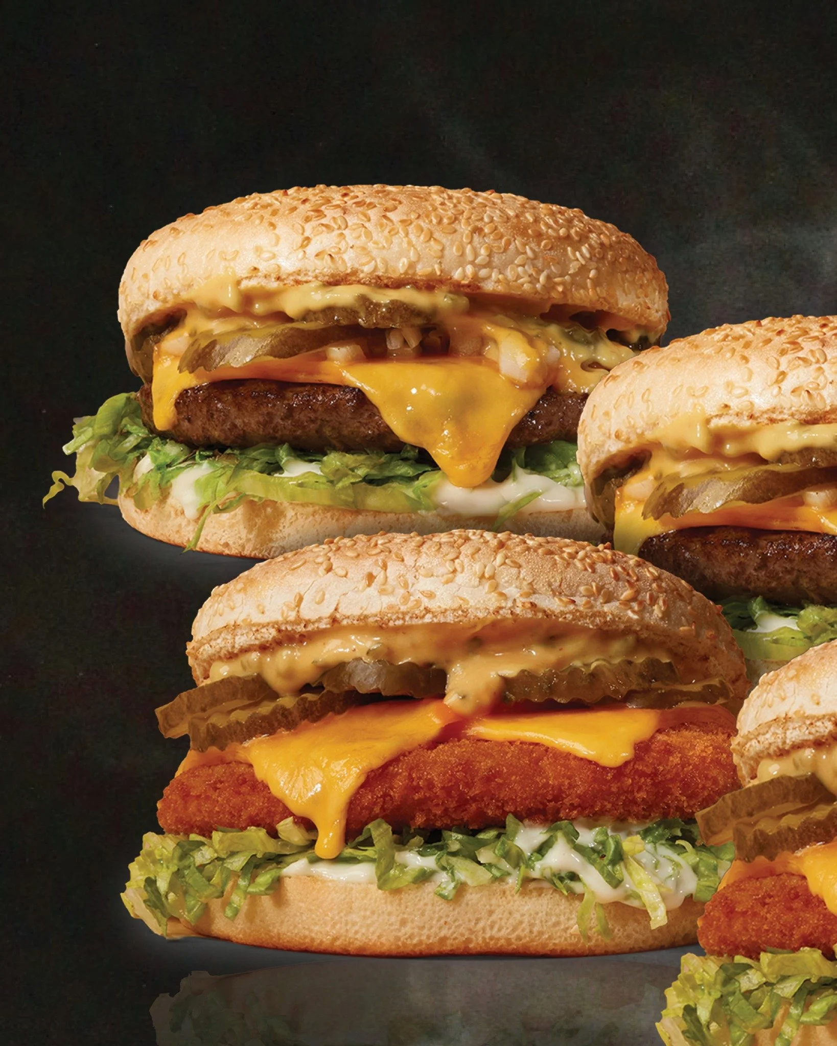 Hosting game night at yours this weekend? 

The Boss Bundle is built for the big screen and a full couch. Everything you need, none of the effort. 

Grab 2x Grand Beef Boss Burgers, 2x Chicken Boss Burgers, 2x Regular Fries with complimentary dips &a