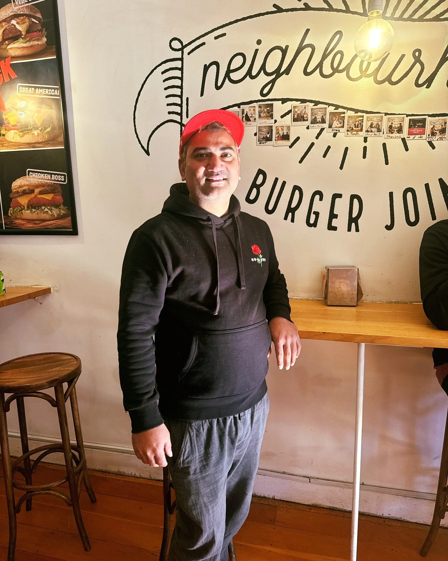 A super warm welcome to Karan, our new franchisee at BW Remuera. Remmers, we're stoked to be back up and running in your local neighbourhood - come and say hey and grab a burger 👋 🍔