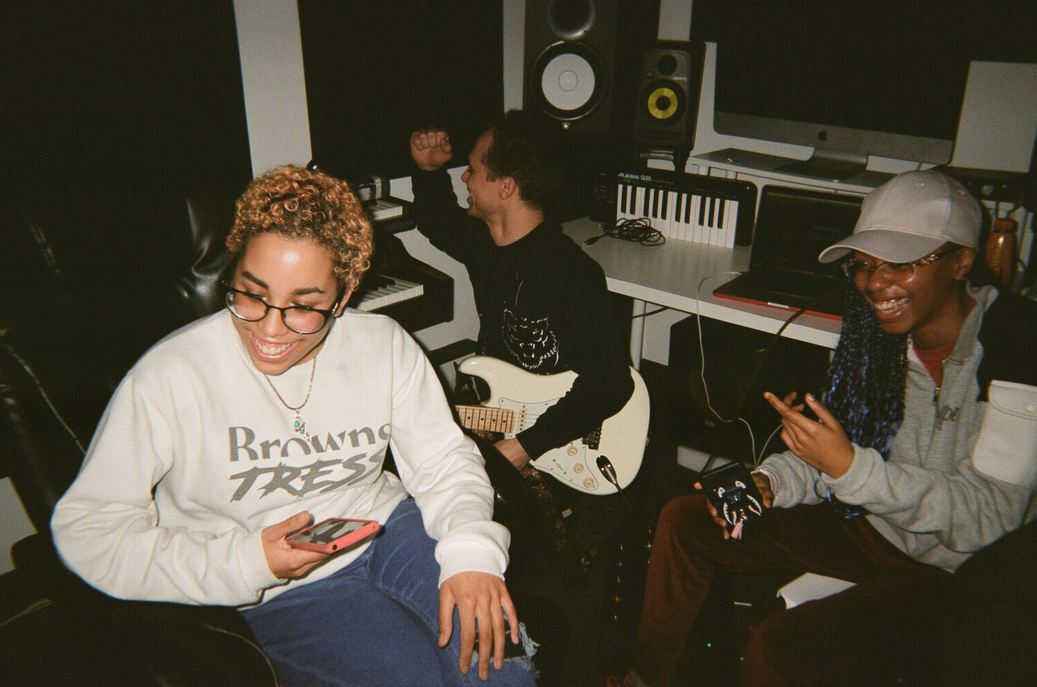 Gifted+By+Nature+Studio+Session2.jpeg